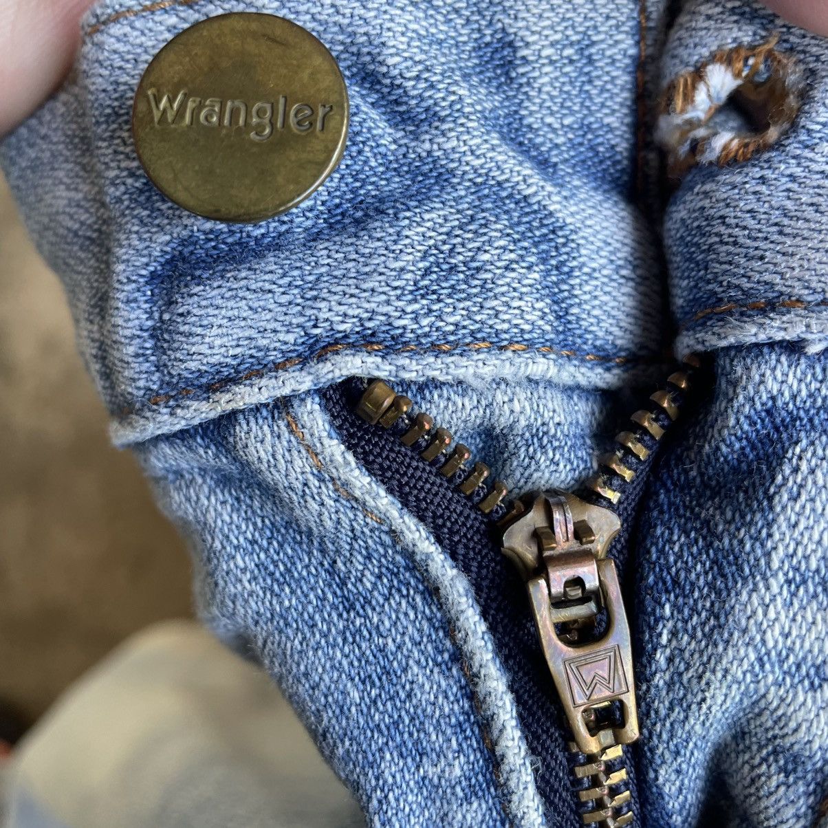 Wrangler 🔥Vintage Wrangler Stoned Washed Ripped Distress Denim Jeans Size US 33 - 15 Thumbnail