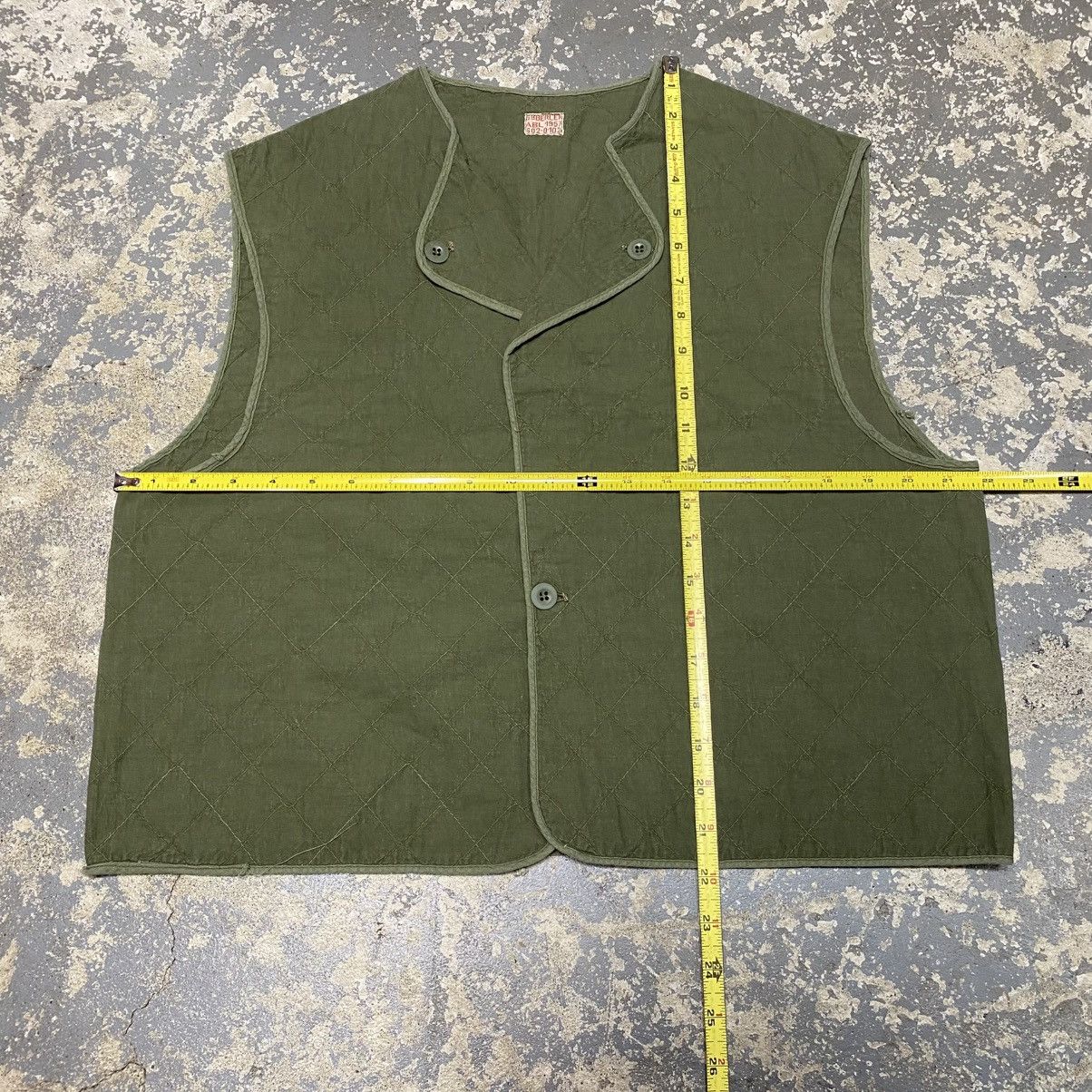 Japanese Brand × Vintage True Vintage Green Quilted British Military Vest Size US M / EU 48-50 / 2 - 7 Thumbnail