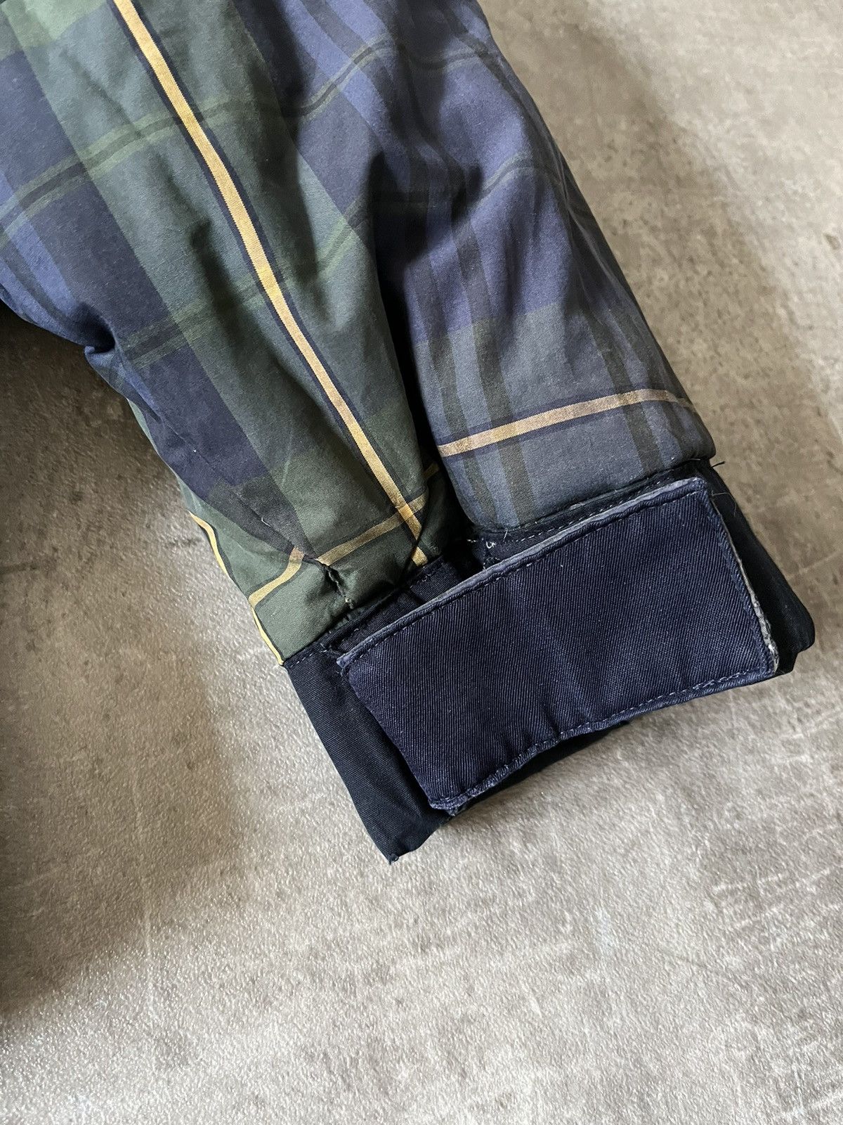 Tommy Hilfiger Vintage Tommy Hilfiger reversible tartan puffer jacket 90s Size US L / EU 52-54 / 3 - 8 Thumbnail