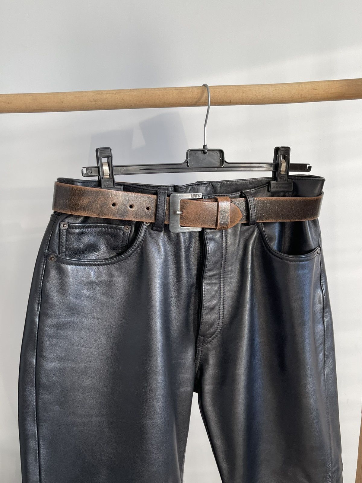 Tracy’s King Tut Belt Levi’s Denim Tears Levi's® X Denim Tears Tracy's King Tut Belt - Brown | Levi's® IT