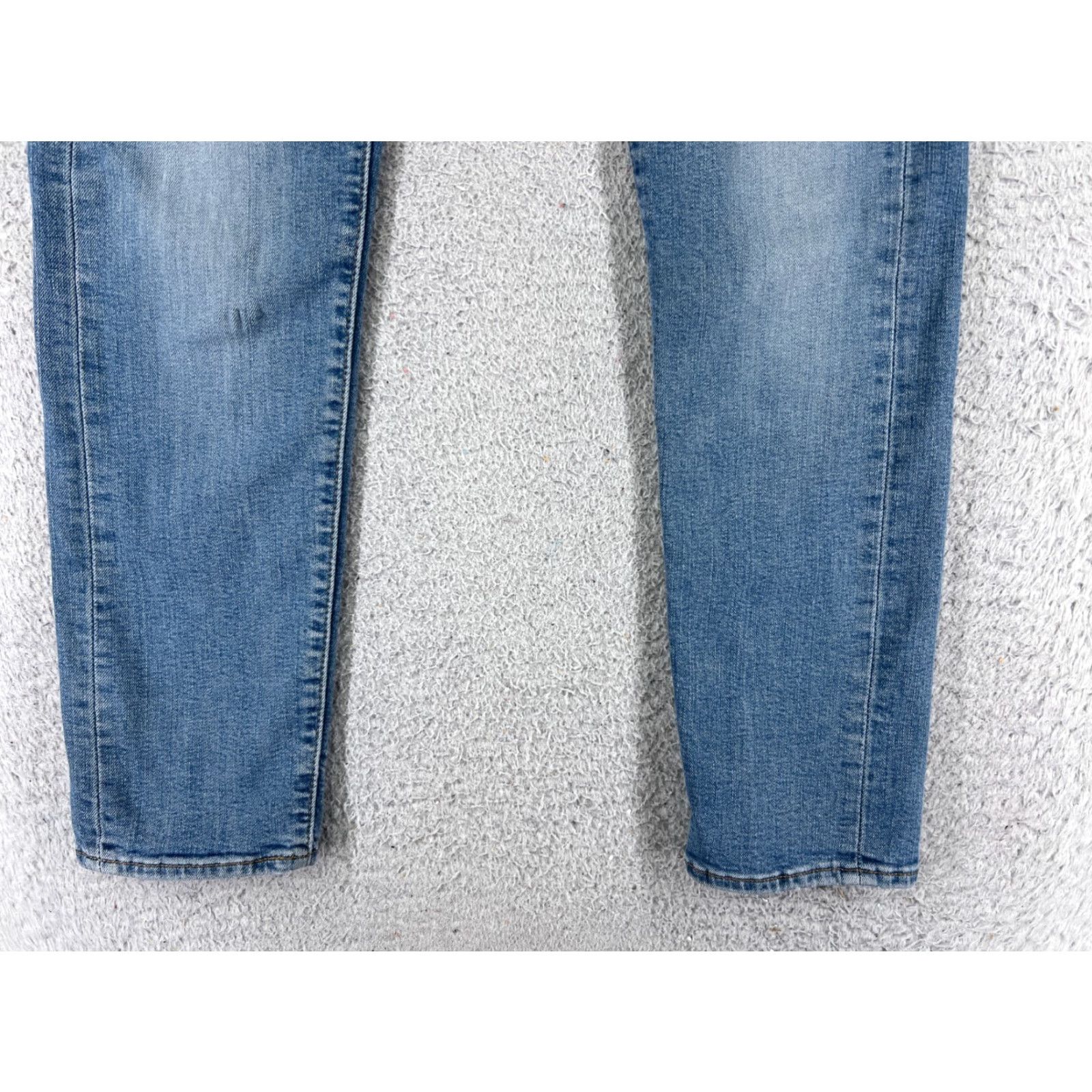 Levi's VINTAGE Levis Pants 510 Levi's 510 Jeans Slim Skinny 30 Adjustable 27x27 Blue Denim Light Wash 5-Pocket Mens Jeans Size US 30 / EU 46 - 2 Thumbnail