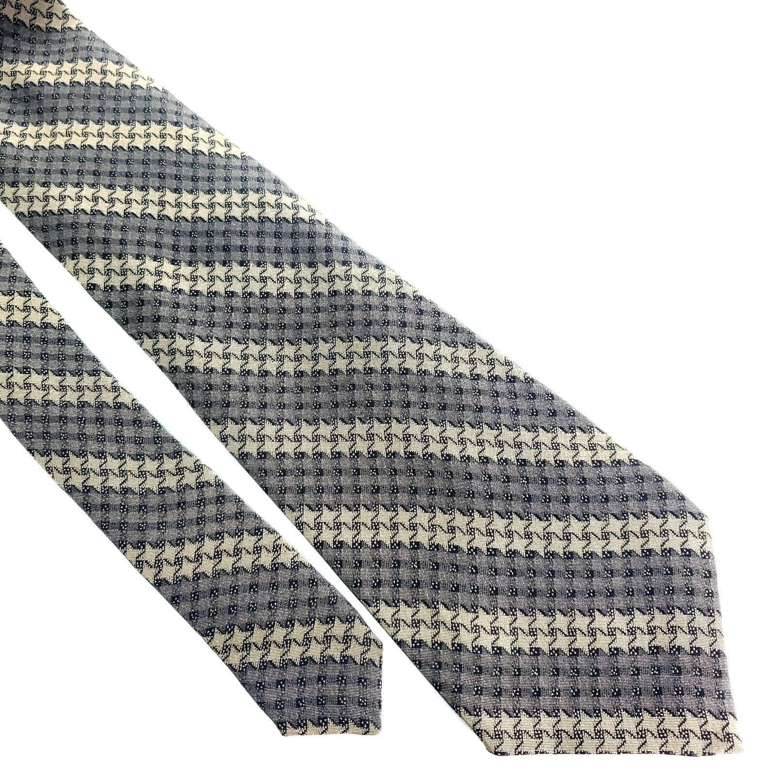 Barneys New York Barney's New York Silk Tie Beige Tan Star Striped Short Wide Size ONE SIZE - 1 Thumbnail