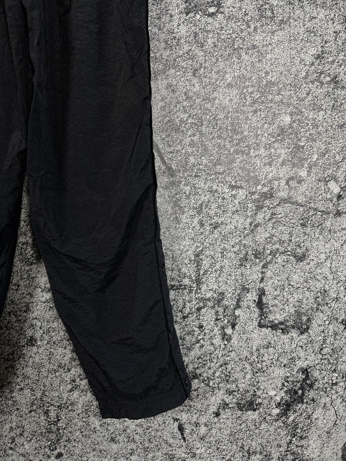 Nike Vintage 90s Nike Tearaway Nylon Track Pants Snap Button Sz S Size US 32 / EU 48 - 14 Thumbnail