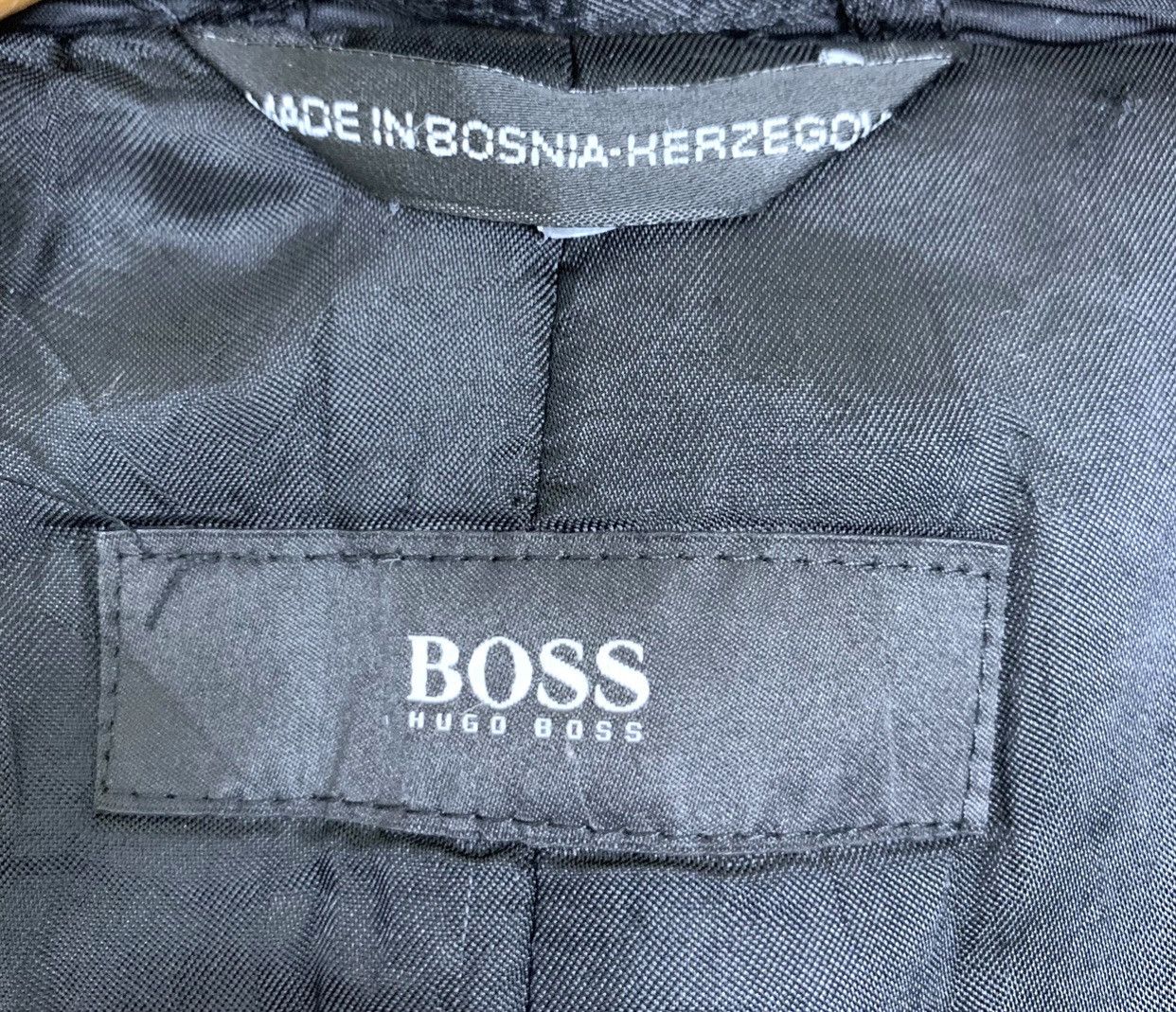 Hugo Boss Vintage Designer Hugo Boss Wool Trench Coat Size M Size US M / EU 48-50 / 2 - 8 Thumbnail