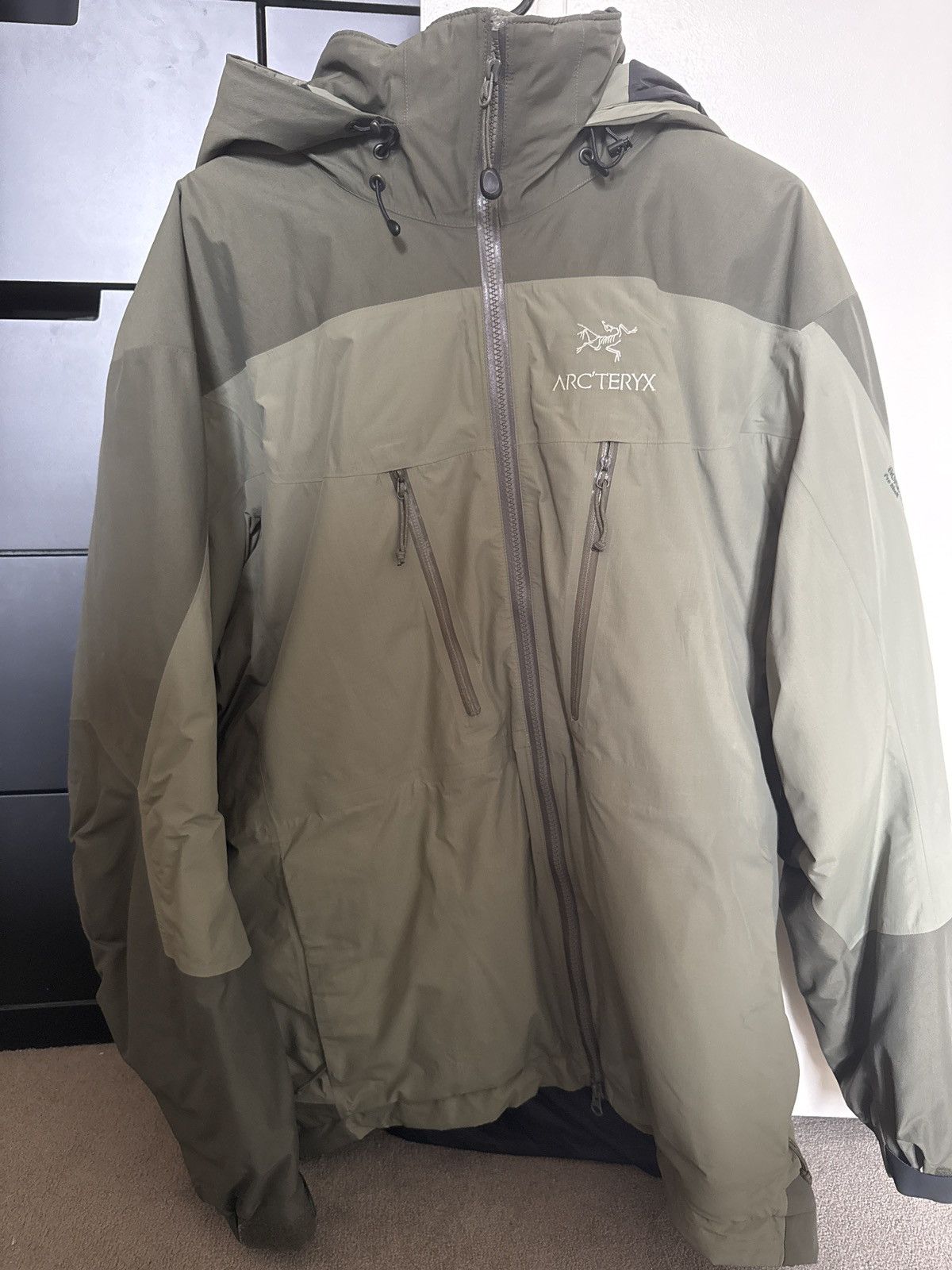 Arc'teryx Men's Vintage Arc'teryx Goretex Pro Shell Size US L / EU 52-54 / 3 - 1 Thumbnail