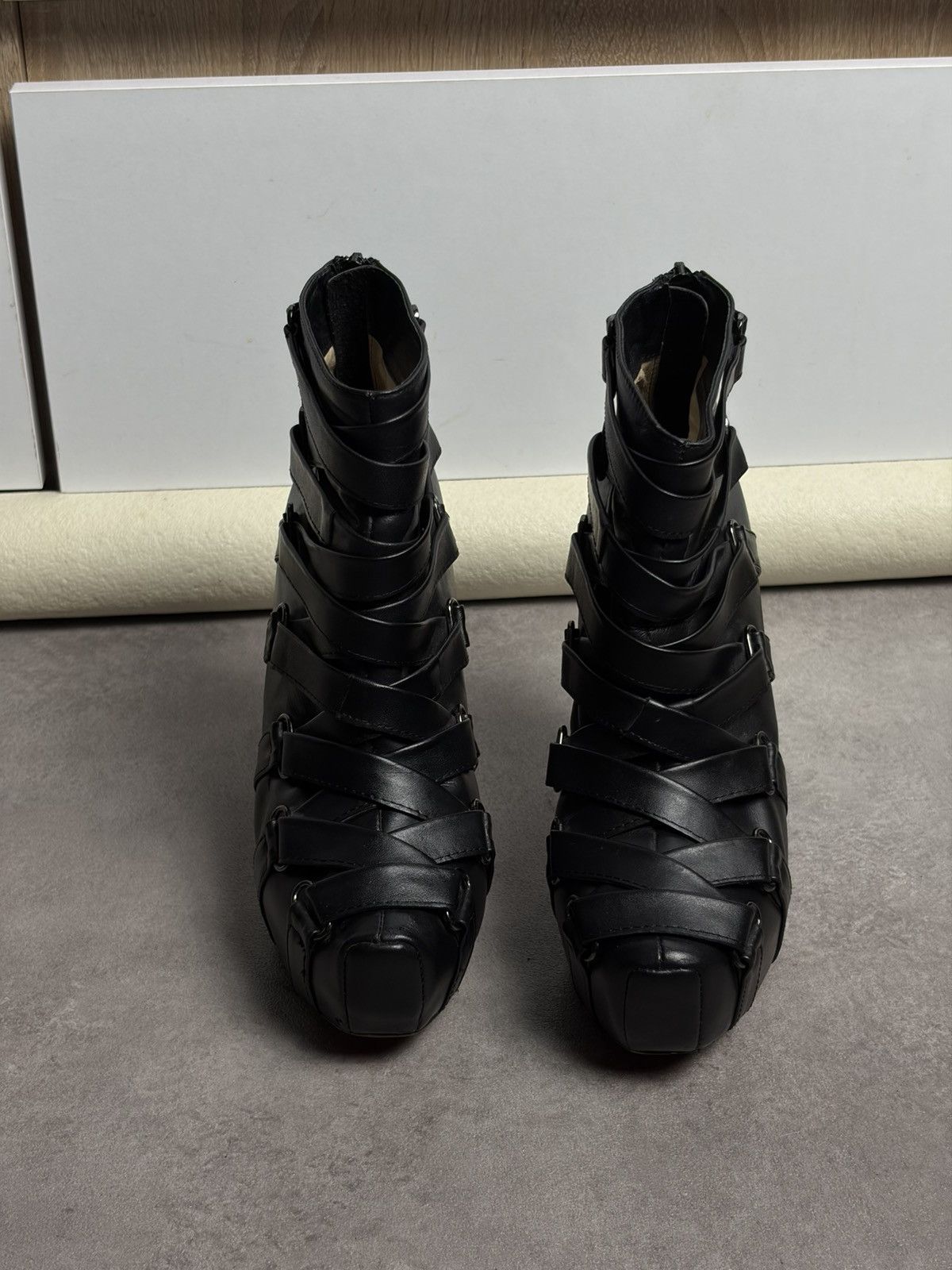 Christian Louboutin Christian Louboutin Nitoinimoi 120 Bandage Ankle Boots Y2K Size US 8 / IT 38 - 3 Thumbnail