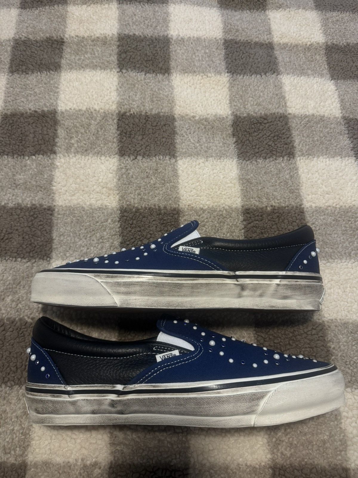 Vans Vans premium classic slip on Pearlized Pack Size US 11.5 / EU 44-45 - 1 Thumbnail