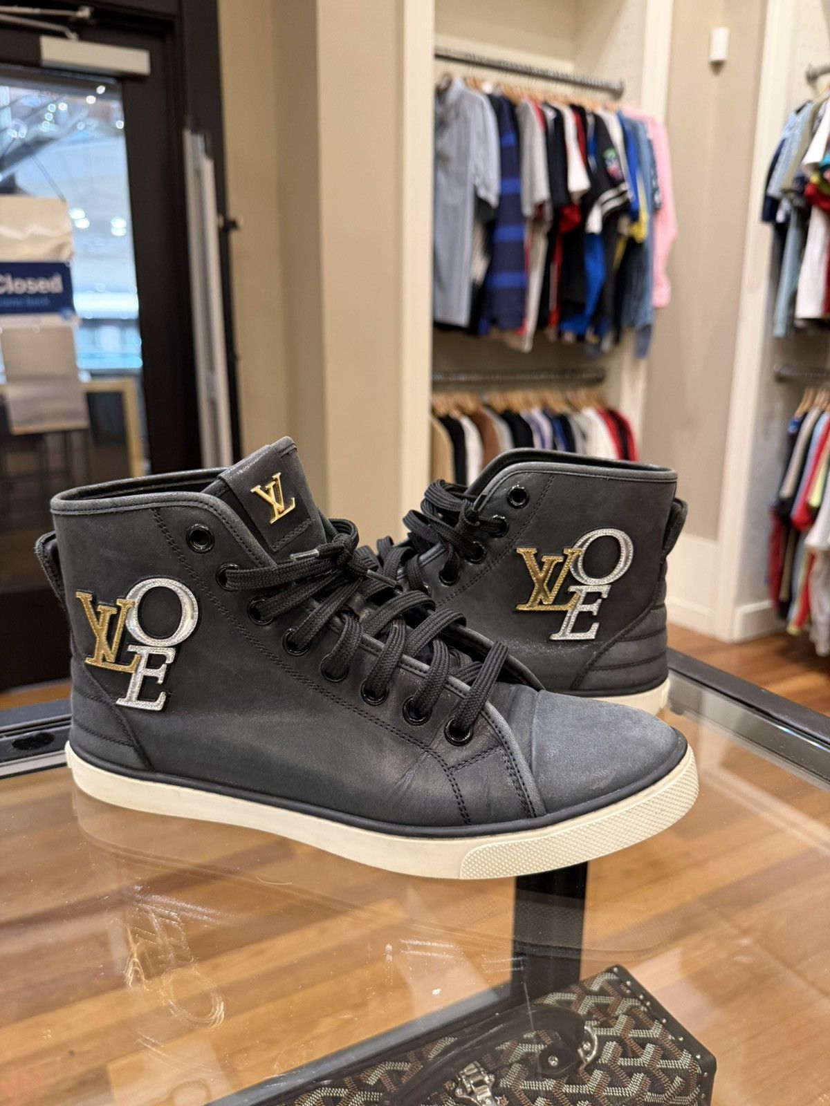 Louis Vuitton Louis Vuitton Punchy Love patch high-top Sneaker Size US 8.5 / IT 38.5 - 3 Thumbnail