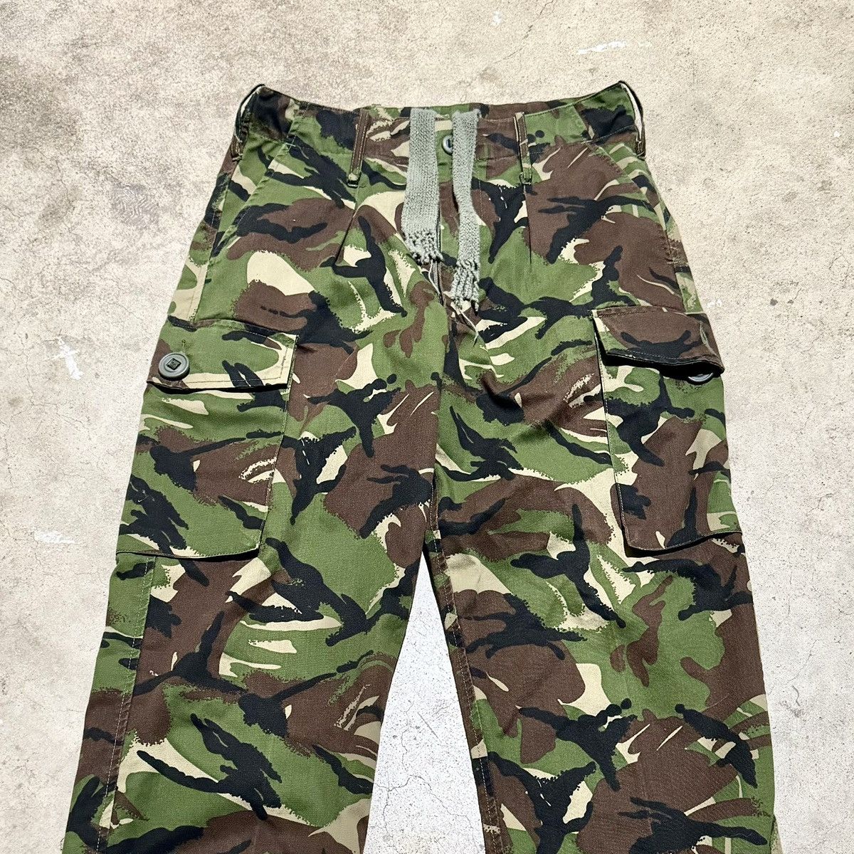 Vintage VINTAGE CAMO CARGO MILITARY PANTS! Size US 30 / EU 46 - 2 Thumbnail