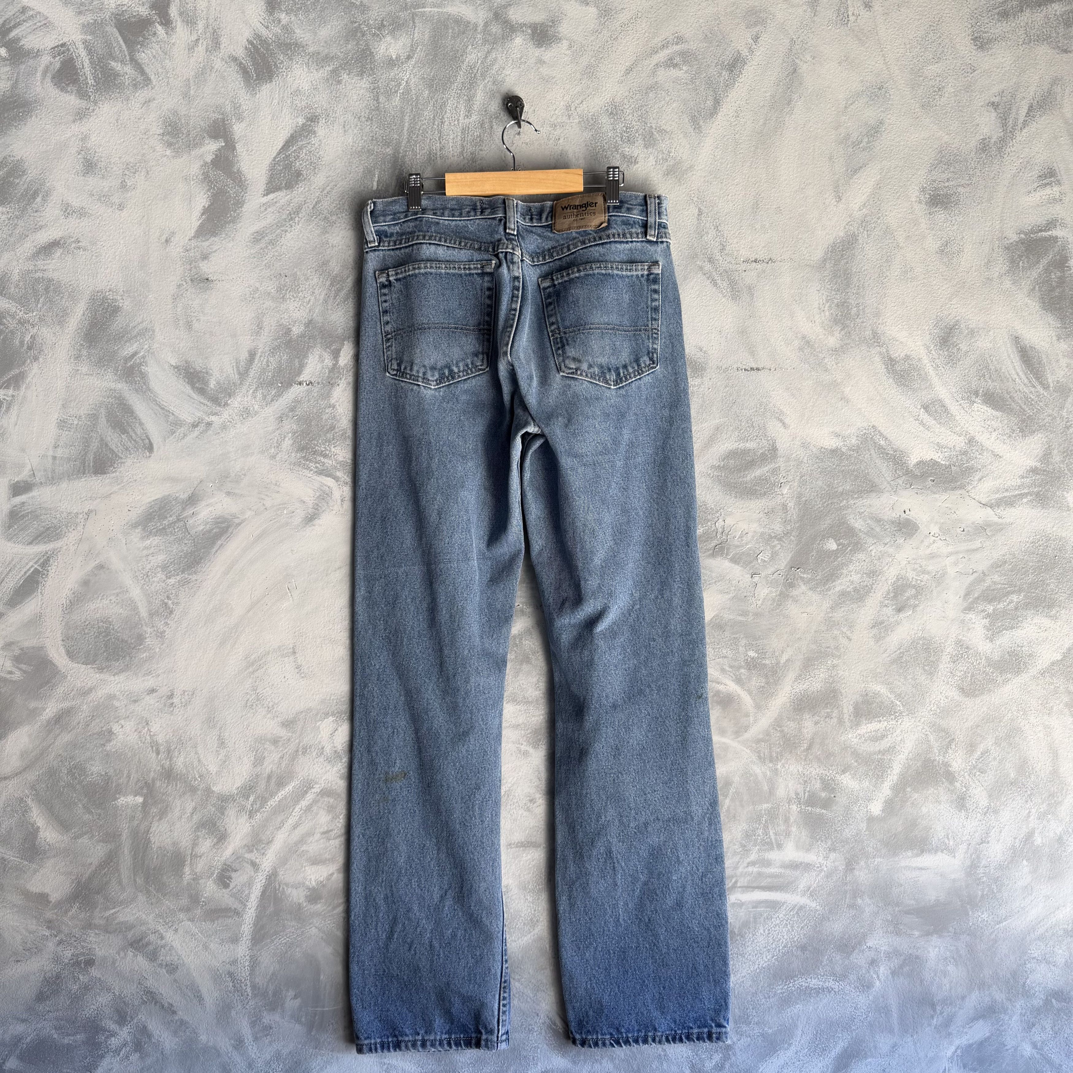 Wrangler Vtg Wrangler Jeans Mens Light Wash Straight Denim Y2K Size US 32 / EU 48 - 2 Thumbnail