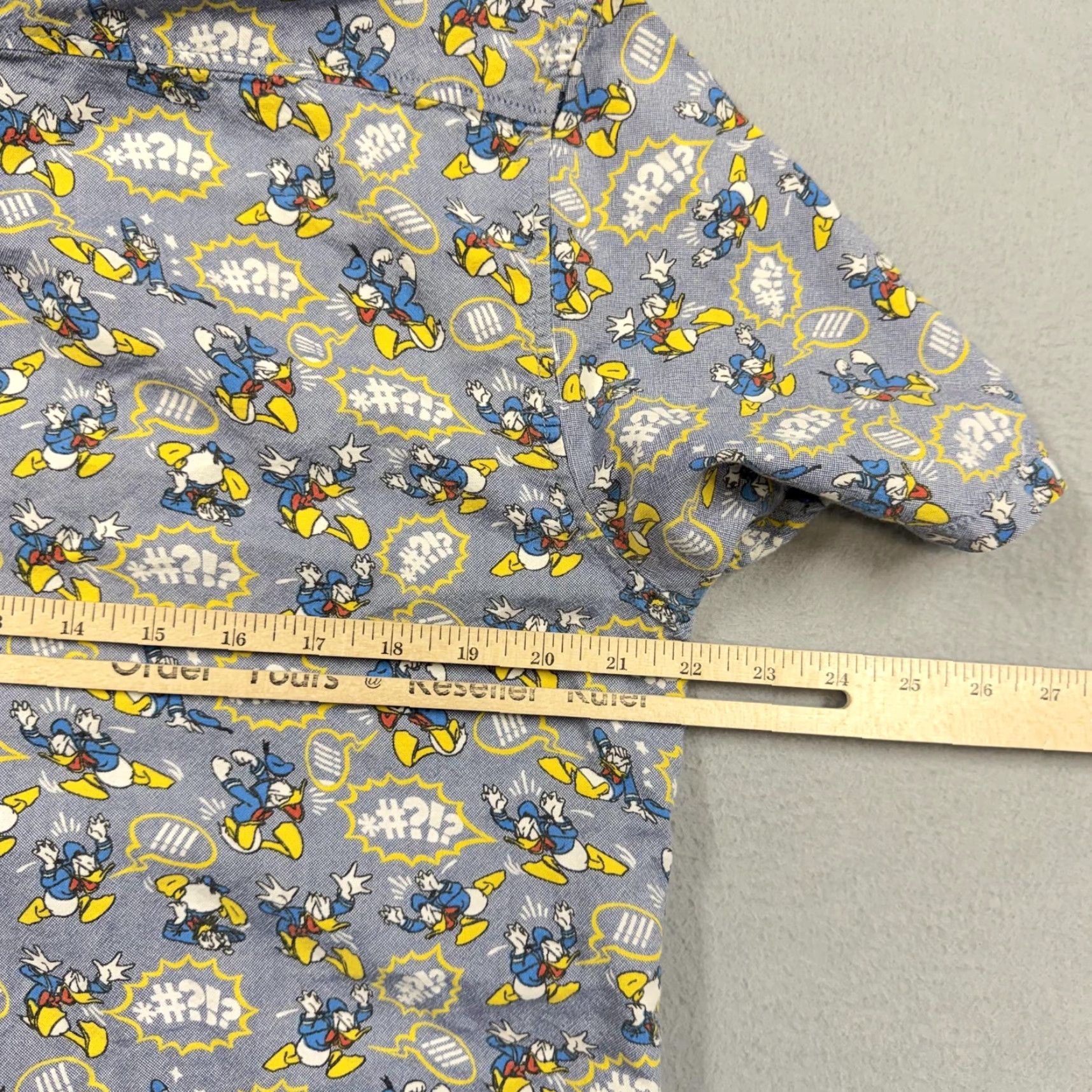 Vans Vans Shirt Mens Medium Blue Donald Duck Disney Print Short Sleeve Button Casual Size US M / EU 48-50 / 2 - 5 Thumbnail