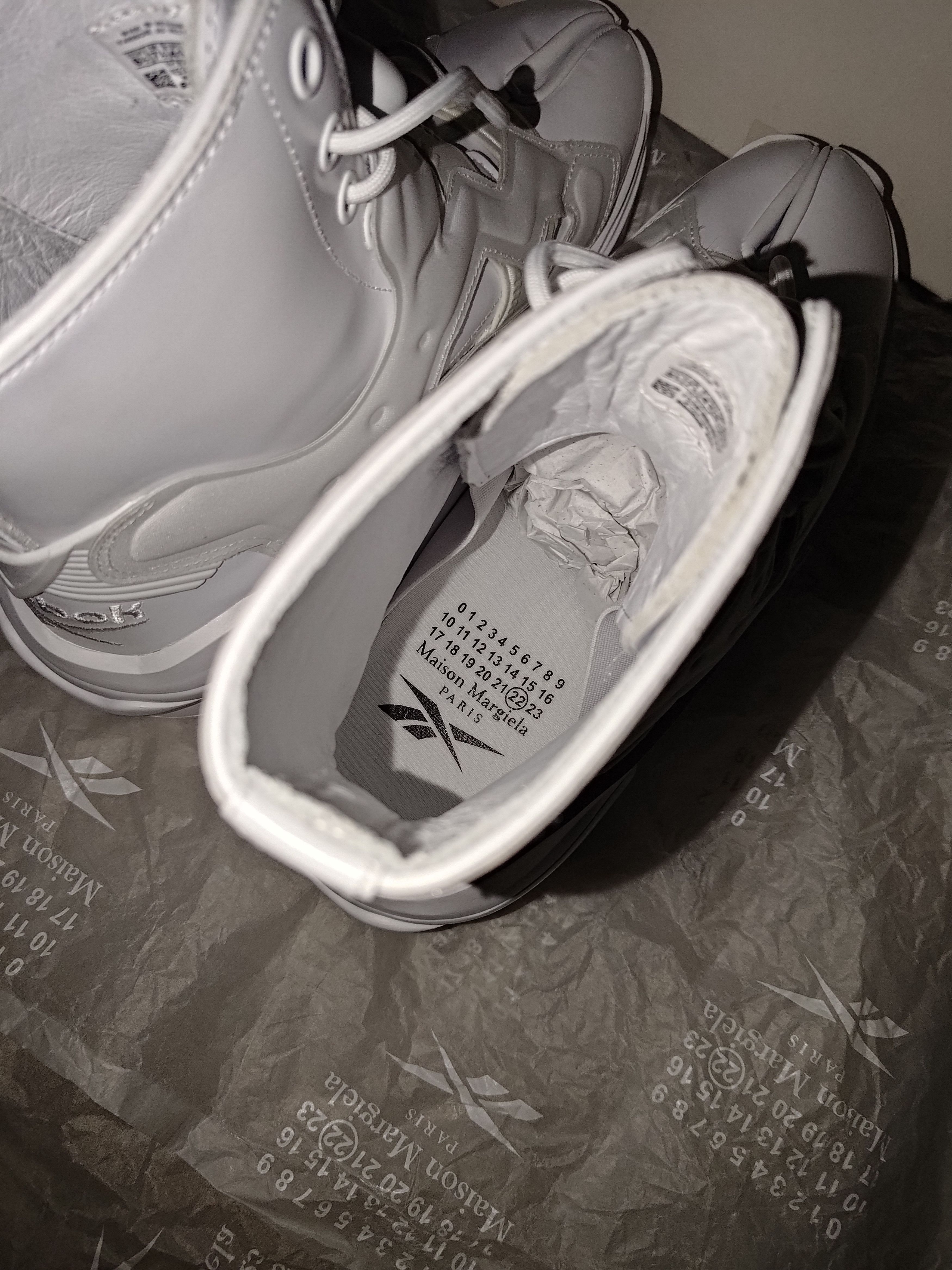 Maison Margiela × Reebok Maison Margiela x Reebok Instapump Fury Tabi 'White' Size US 8 / EU 41 - 12 Thumbnail