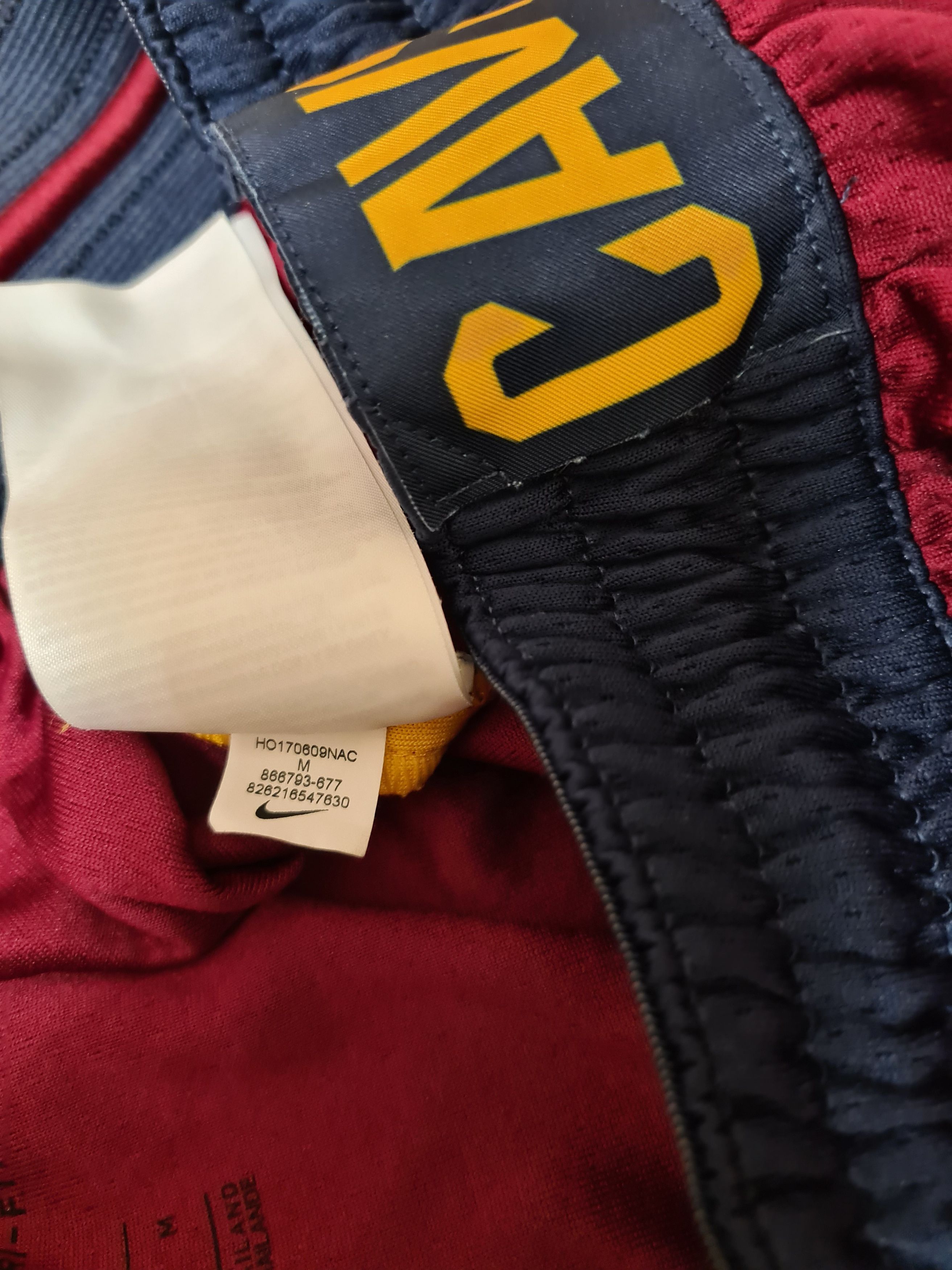 NBA CLEVELAND CAVALIERS CAVS SHORTS BASKETBALL SHORTS NIKE Size US 34 / EU 50 - 9 Thumbnail