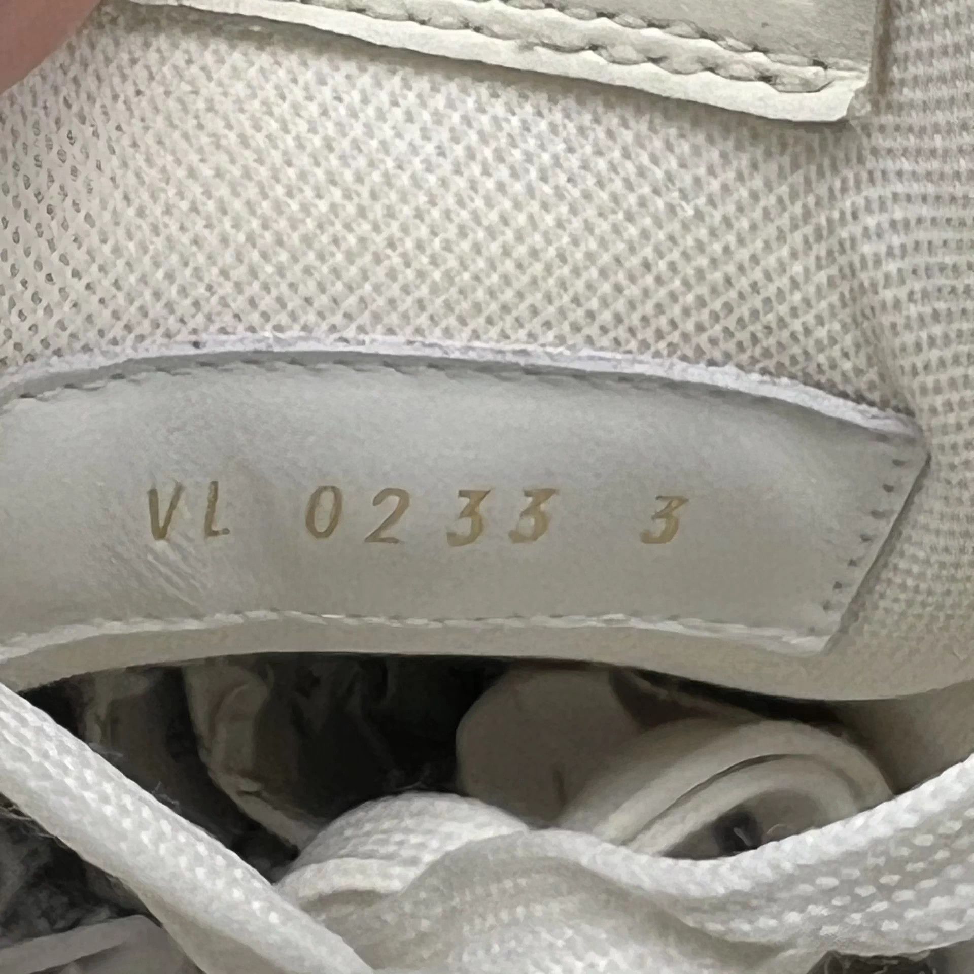 Louis Vuitton LV Trainer Tan 37 Mint Size US 6 / IT 36 - 8 Thumbnail