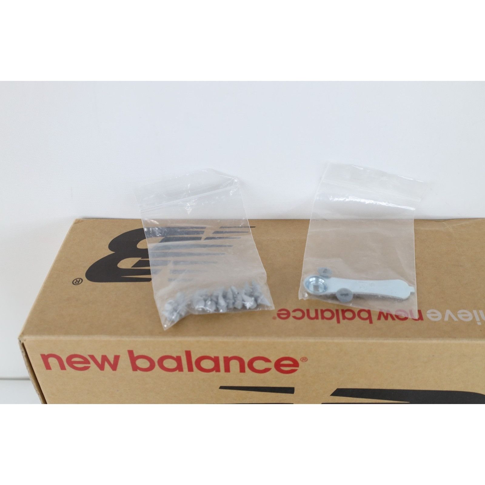 New Balance Vintage New Balance 921 Winter Ice Trail Spike Shoes Size US 8 / IT 38 - 2 Thumbnail