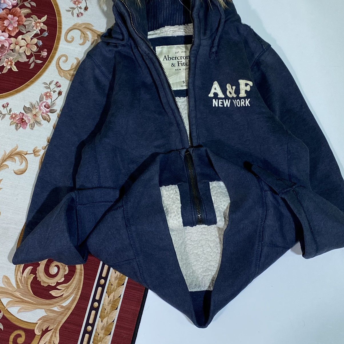 14th Addiction × If Six Was Nine × Le Grande Bleu (L.G.B.) RARE❤️‍🔥 Fur Hoodie faded Sherpa Abercrombie Ifsixwasnine Style Size US S / EU 44-46 / 1 - 2 Thumbnail