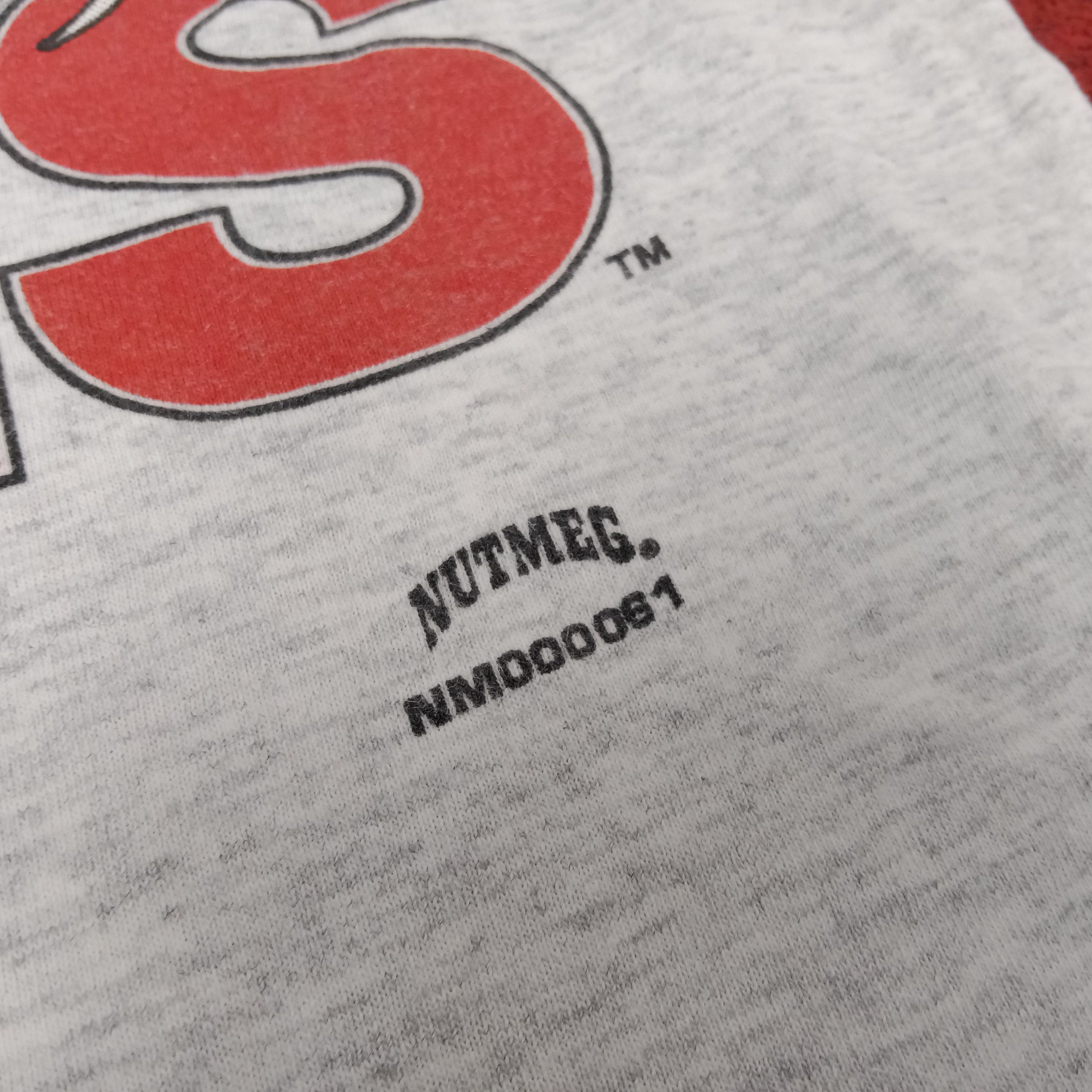 NBA × Nutmeg × Vintage Chicago Bulls Professional Basketball Team Vintage Tshirt Size US M / EU 48-50 / 2 - 6 Thumbnail