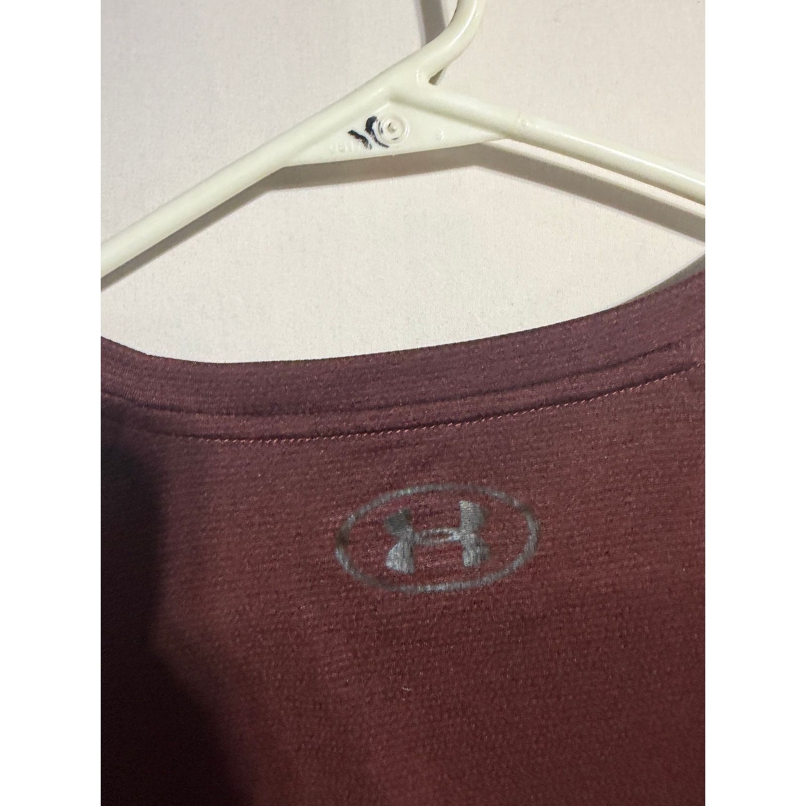 Under Armour UNDER ARMOUR THE TECH TEE MAROON SIZE XL MOISTURE WICKING Size US XL / EU 56 / 4 - 8 Thumbnail