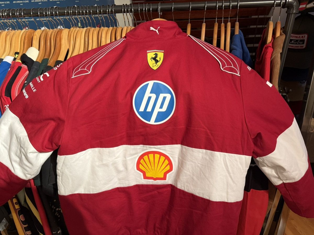 Ferrari × Puma 2025 Scuderia Ferrari Team jacket Size US L / EU 52-54 / 3 - 2 Thumbnail