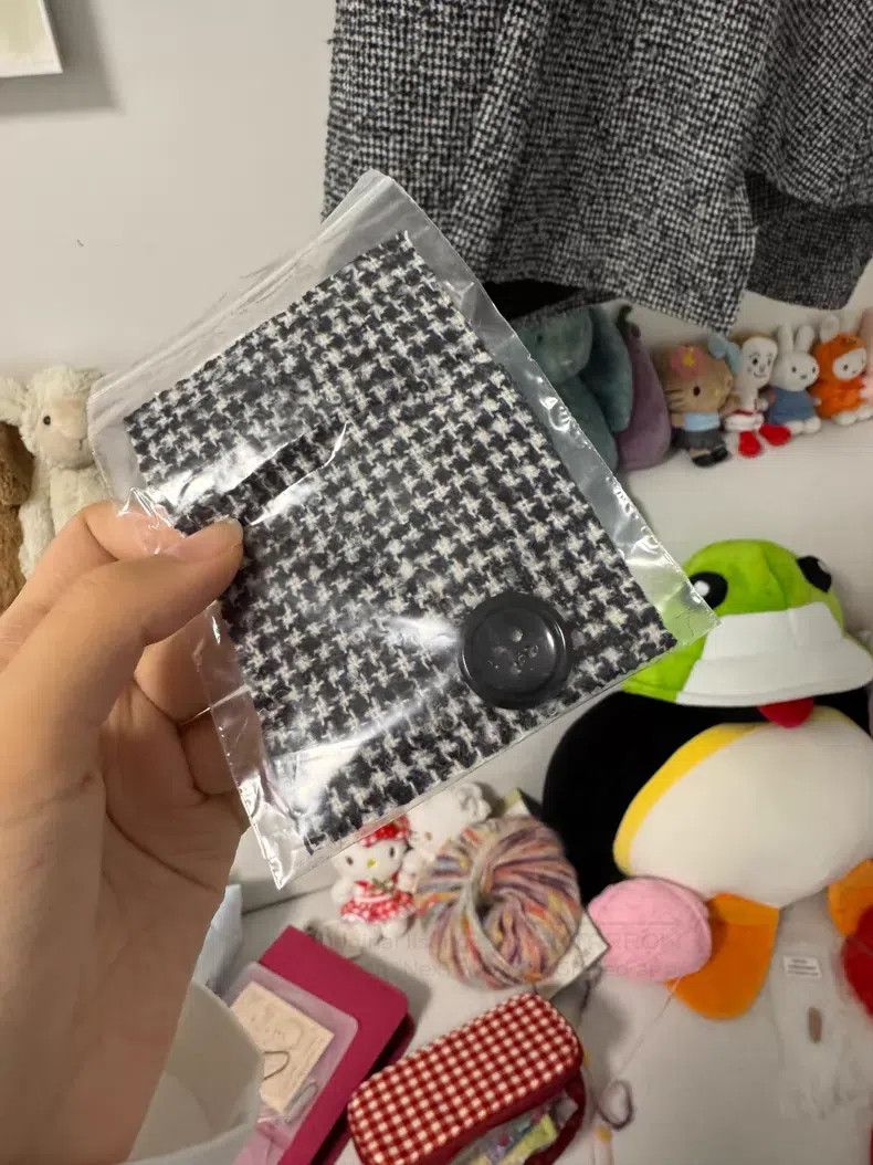 Comme des Garcons Comme Des Garcons Houndstooth Asymmetric Jacket Size S / US 4 / IT 40 - 3 Thumbnail