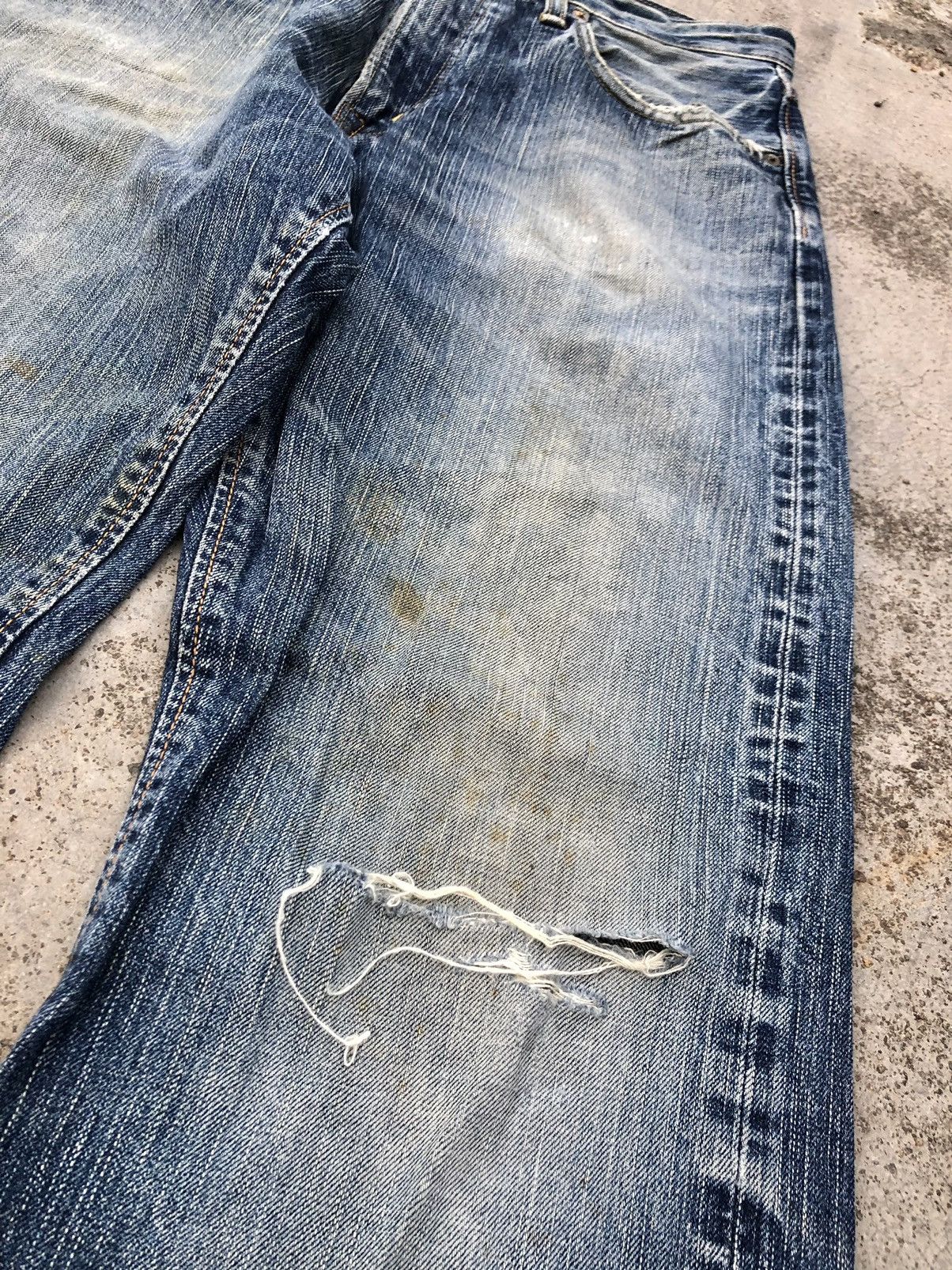 Edwin VINTAGE EDWIN SELVEDGE DISTRESSED DENIM Size US 30 / EU 46 - 2 Thumbnail