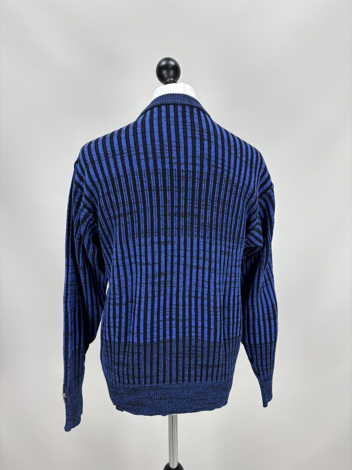 Carlo Colucci Mens sweater Carlo Colucci Size 52 Color Blue Size US L / EU 52-54 / 3 - 6 Thumbnail