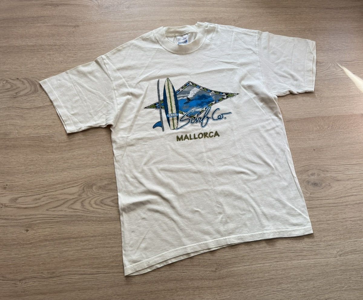 Vintage Vintage 90’s Screen Stars Mallorca Surf Co. T-Shirt Size US L / EU 52-54 / 3 - 1 Thumbnail