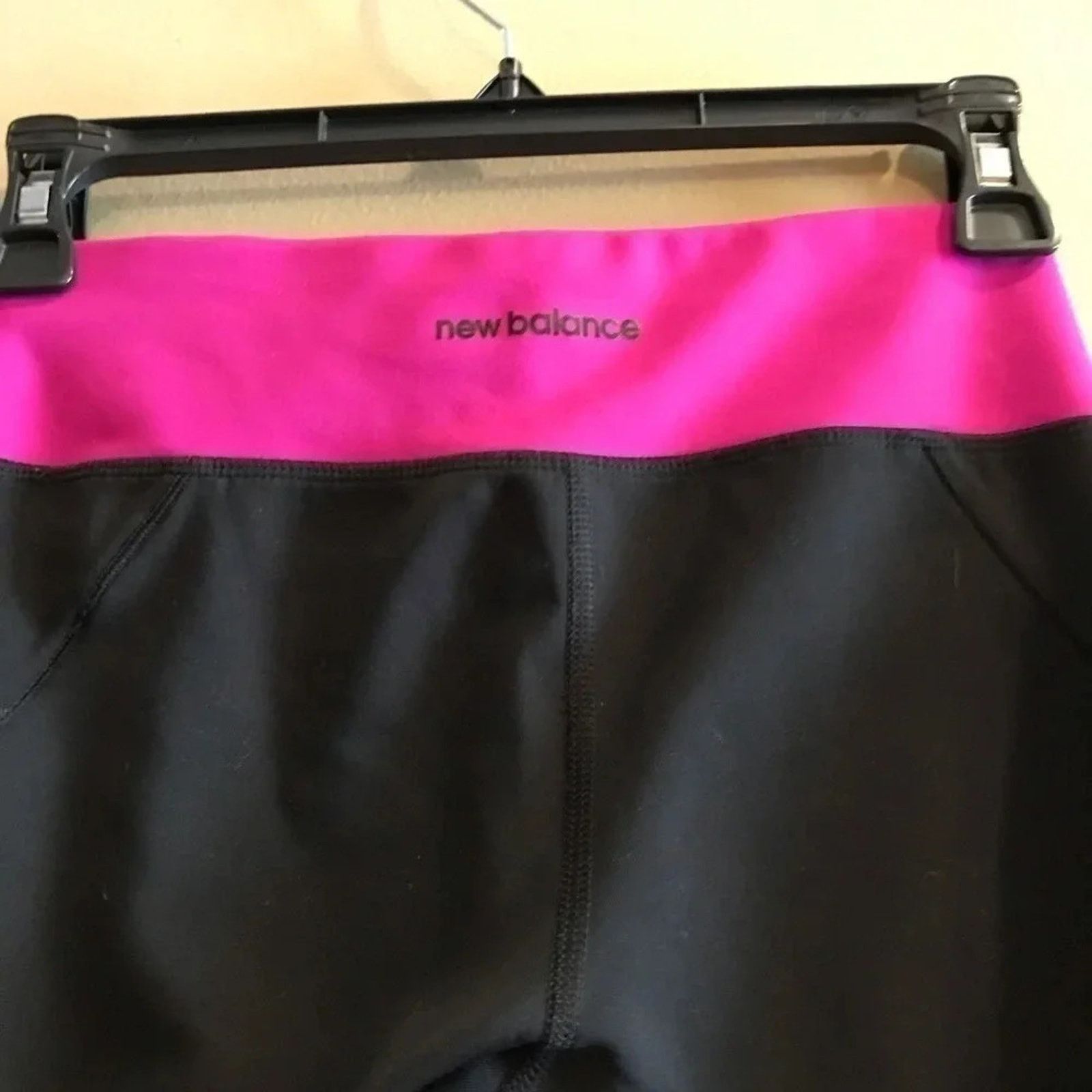 New Balance New Balance Dry Athletic Crop Capri Leggings XS Size 24" / US 00 / IT 34 - 4 Thumbnail