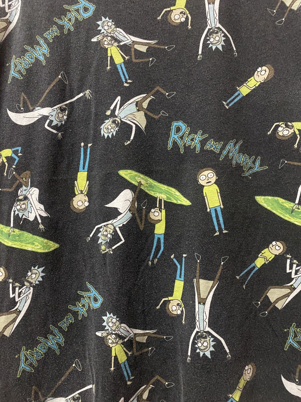 Vintage Rick N Morty Full Print Size US L / EU 52-54 / 3 - 3 Thumbnail