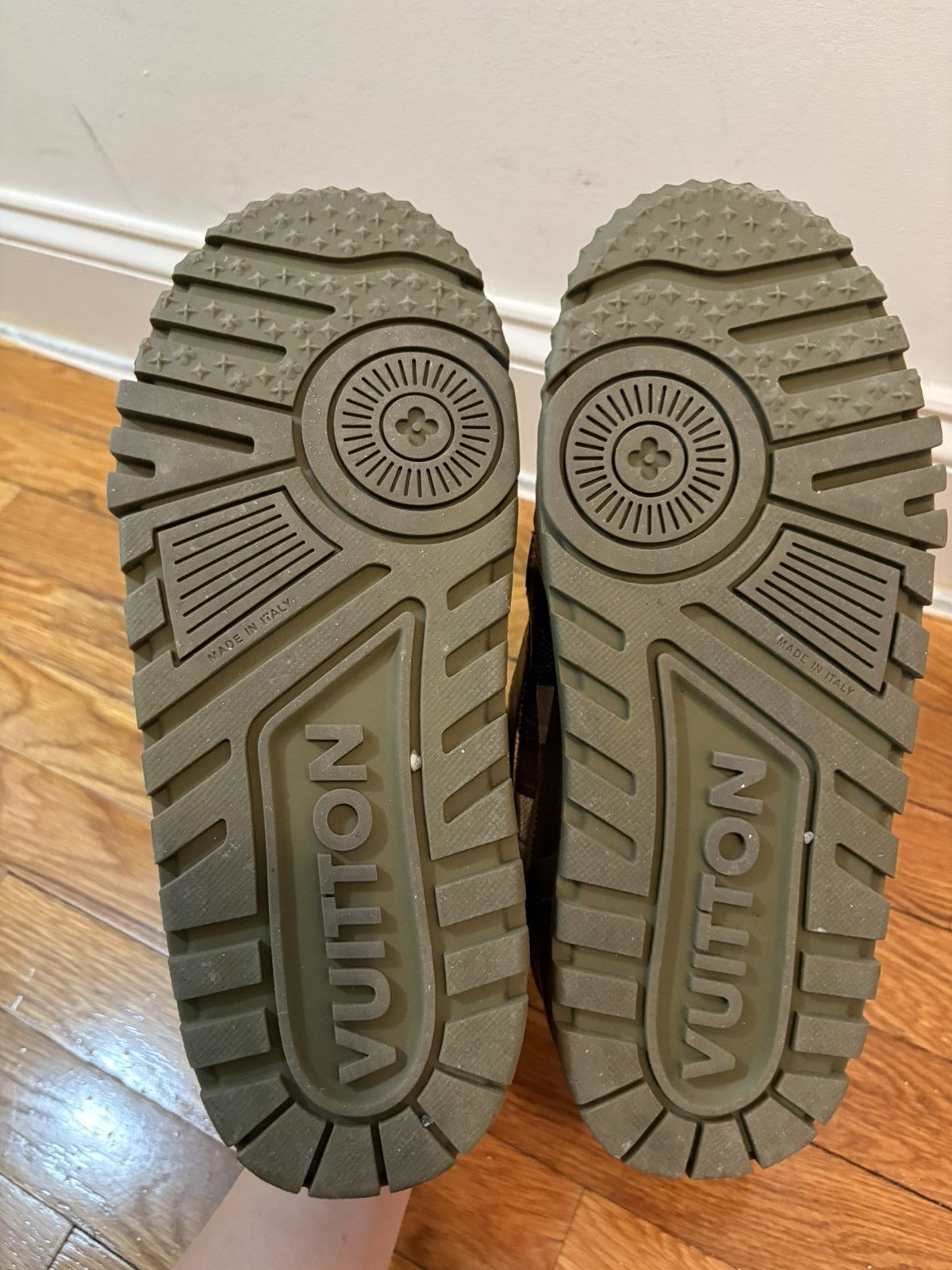Louis Vuitton LV Maxi Trainer Size US 9 / EU 42 - 5 Thumbnail
