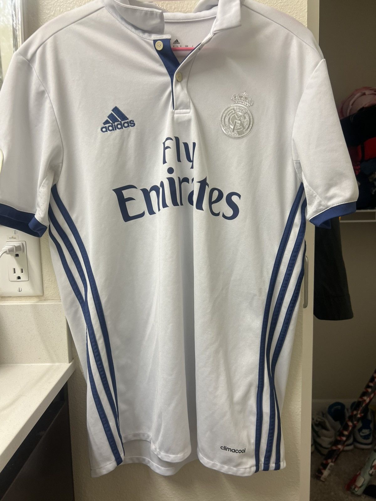 Adidas Ronaldo #7 Real Madrid 2016-17 Home Jersey Size US M / EU 48-50 / 2 - 1 Thumbnail