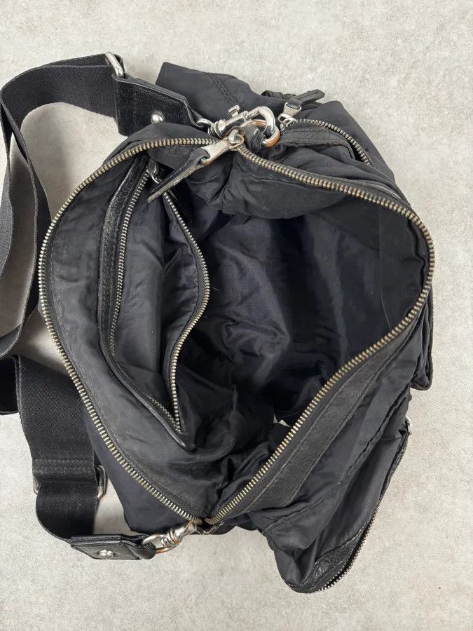 Dolce & Gabbana 2000s Dolce & Gabbana Black Multi-Pocket Nylon Crossbody Bag Size ONE SIZE - 9 Thumbnail