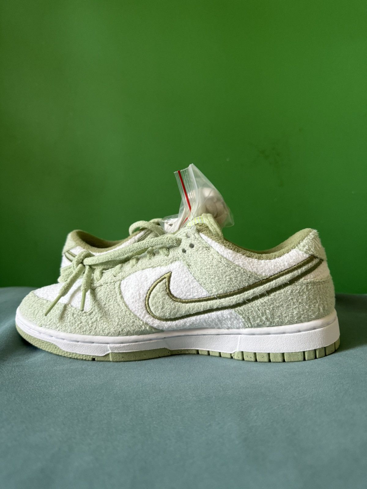 Nike Nike Dunk Low Honeydew 2022 Size US 9.5 / IT 39.5 - 2 Thumbnail