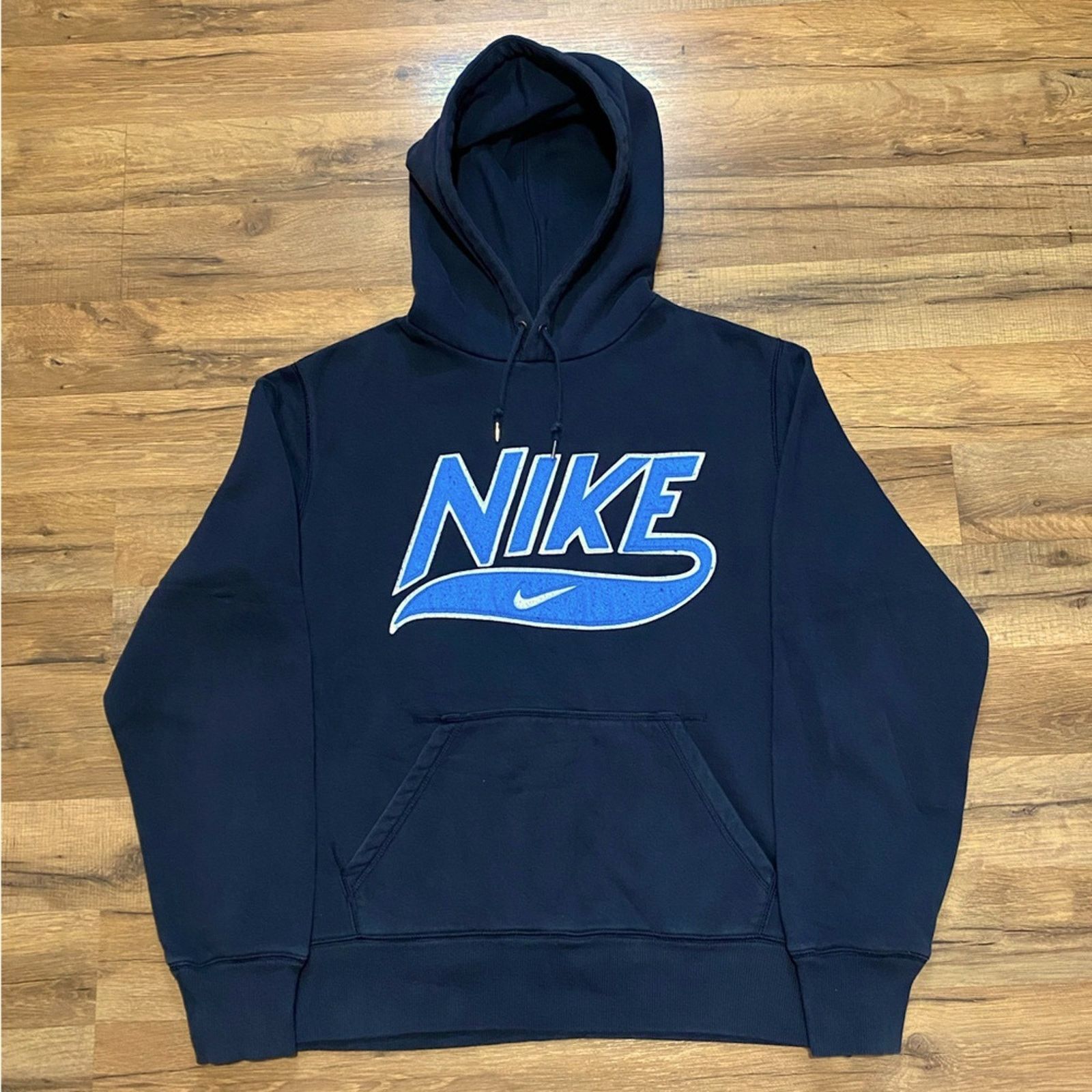 Nike Y2K nike spell out center swoosh hoodie Size US L / EU 52-54 / 3 - 1 Thumbnail
