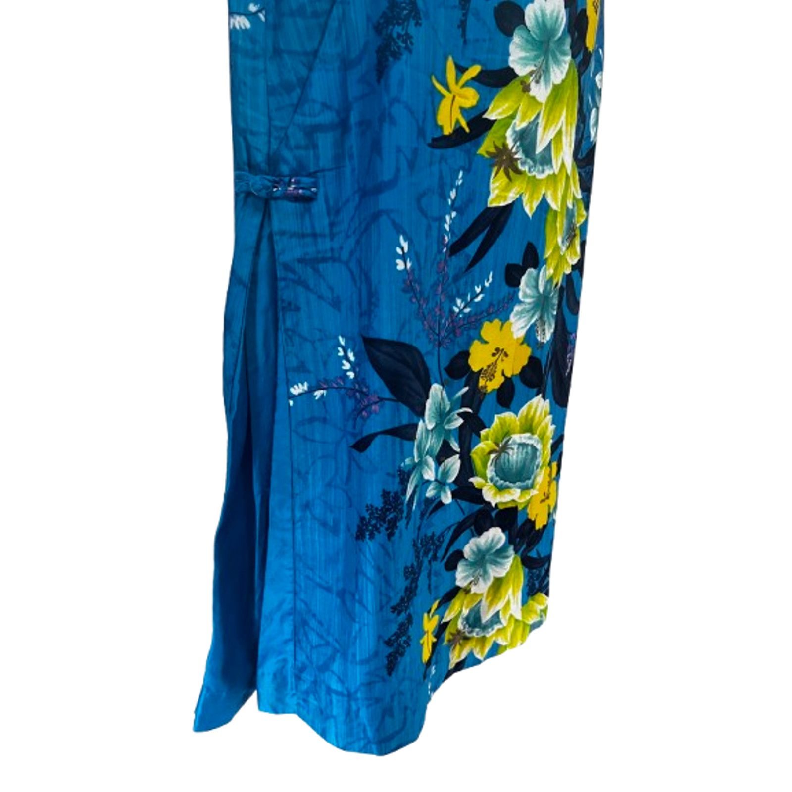 Vintage Vintage Blue Floral Hawaiian Muu Muu Midi Dress M Pockets Size M / US 6-8 / IT 42-44 - 9 Thumbnail
