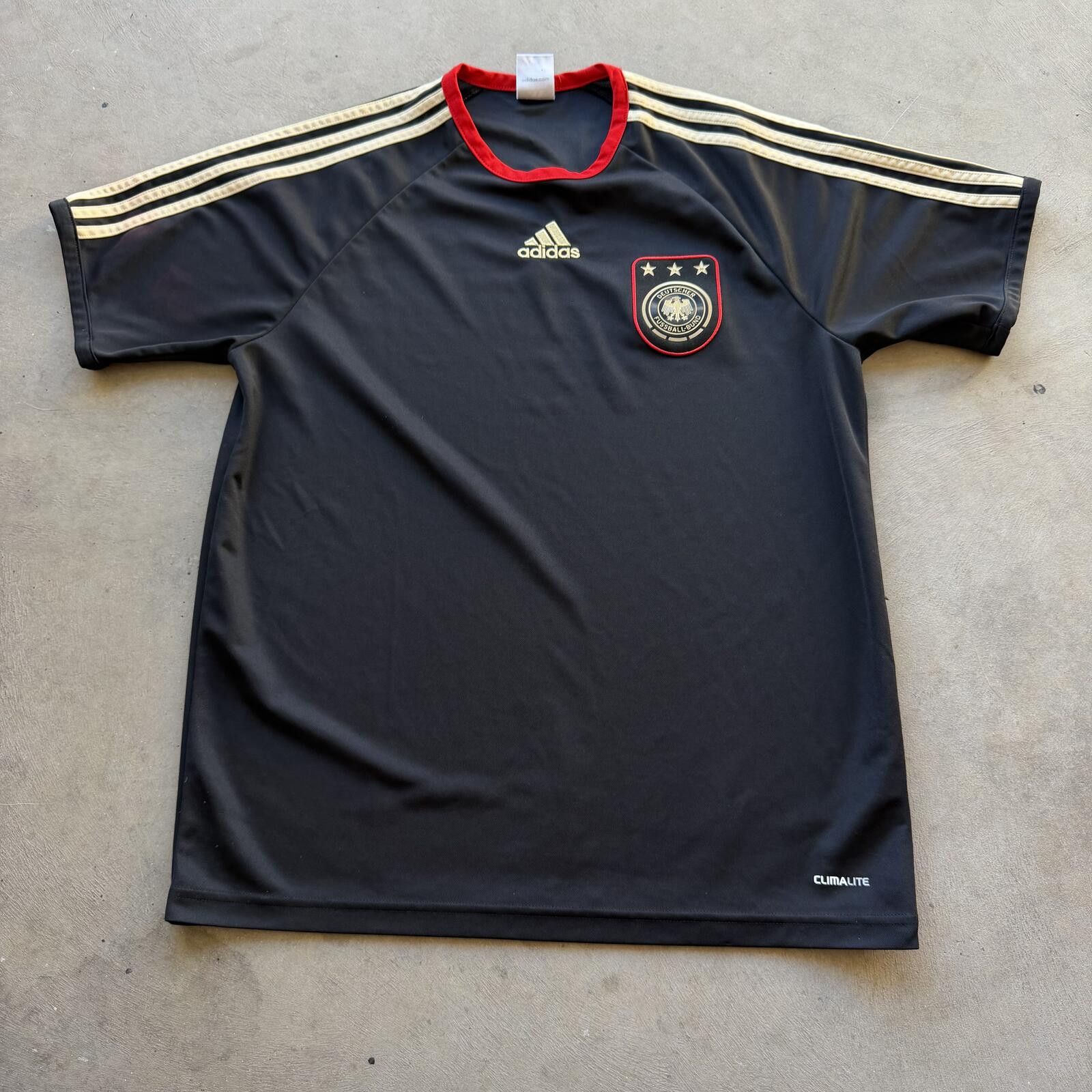 Adidas Adidas X Oasis Tour Jacquard Jersey Black Size Medium new