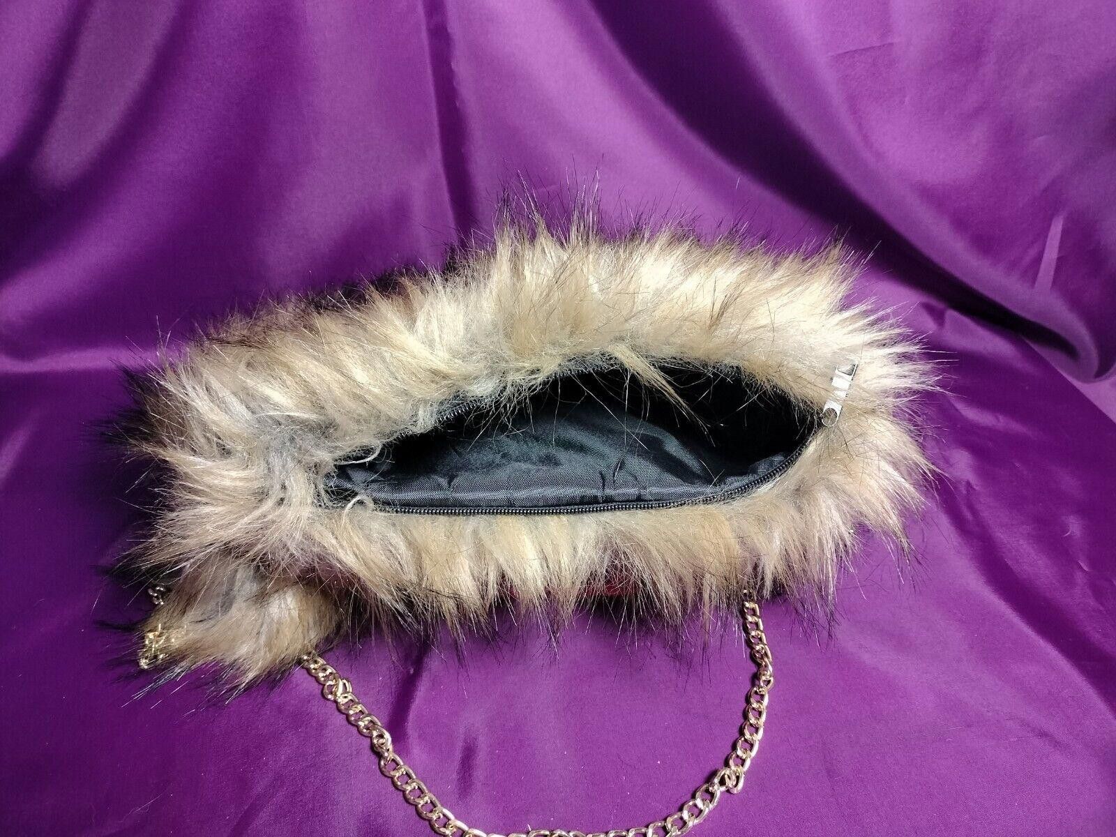 Designer Dog Style Faux Fur Purse Size ONE SIZE - 5 Thumbnail