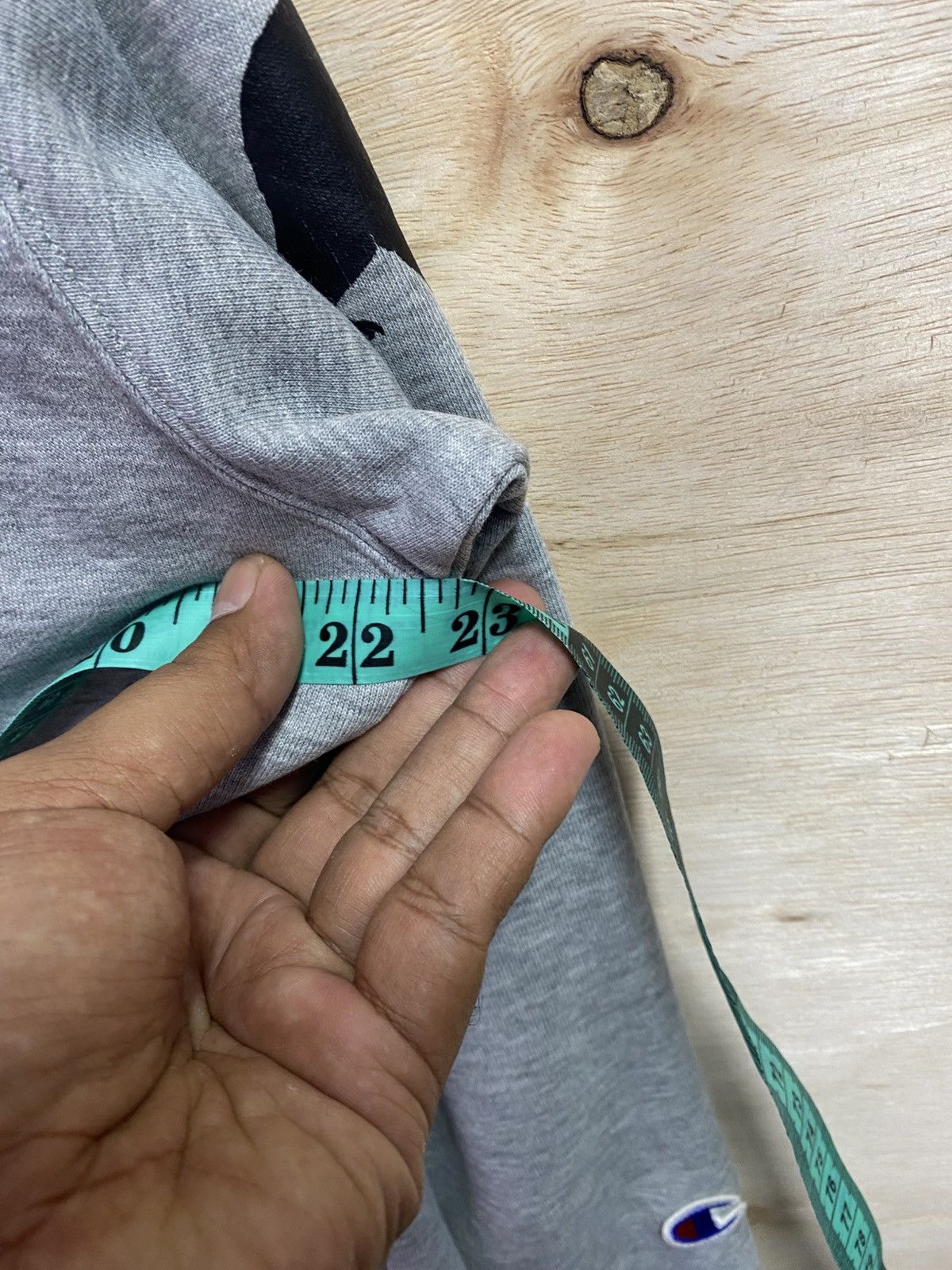 Champion gray Champion UCLA Bruins full-zip hooded sweatshirt. Size US XL / EU 56 / 4 - 8 Thumbnail