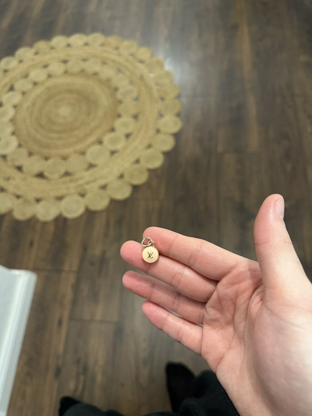 louis vuitton button charm necklace