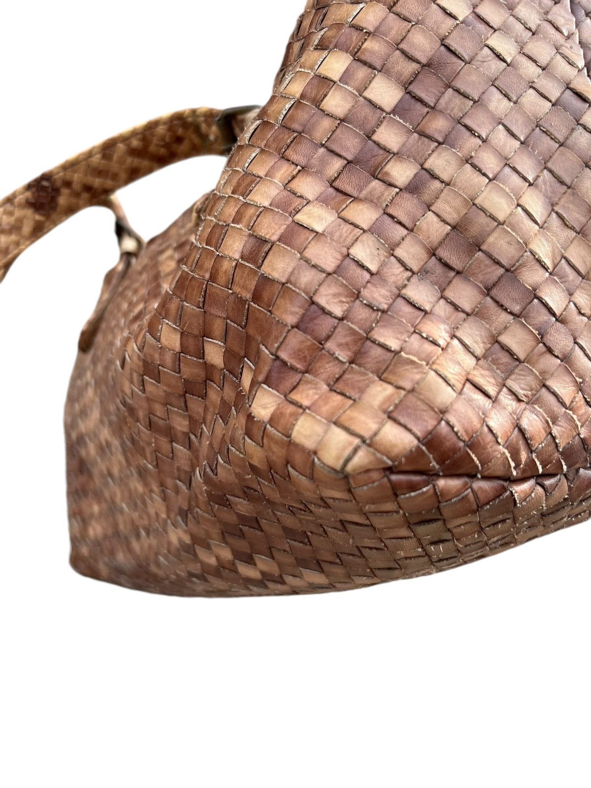 Leather × Vintage Vintage Paolo Masi Fade Patina Leather Intrecciato Tote Bag Size ONE SIZE - 13 Thumbnail