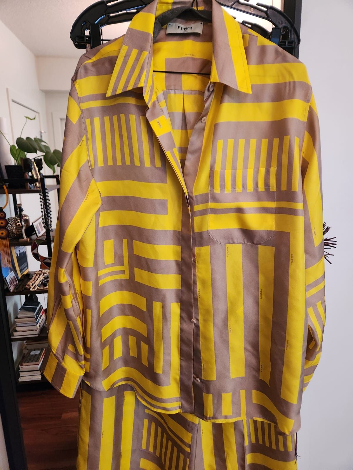 Fendi FF Labyrinth-print silk set ( trousers and blouse) Size 30" / US 8 / IT 44 - 4 Thumbnail