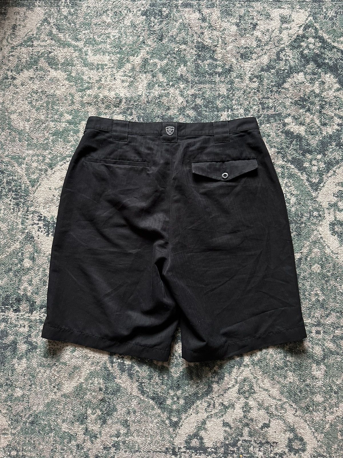 Nike VINTAGE NIKE SWOOSH BAGGY JORTS SHORTS Y2K L Size US 34 / EU 50 - 4 Thumbnail