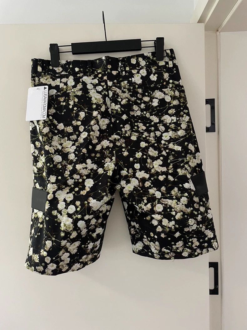 Givenchy Givenchy SizeS Starry mid-length pants Size US 30 / EU 46 - 4 Thumbnail