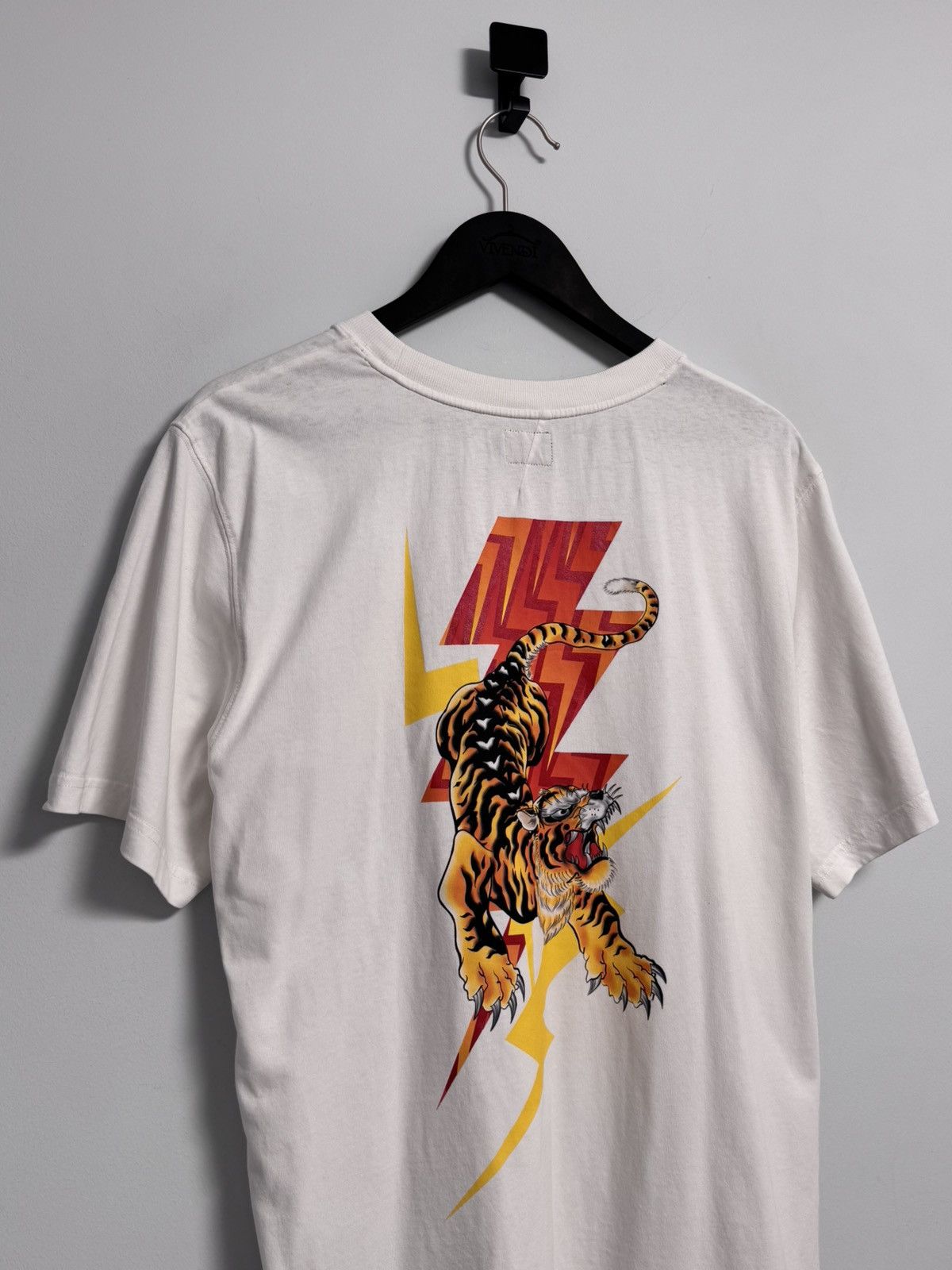 EVISU Tシャツ 90s Evisu × Vintage Evisu Vintage T-Shirt Big Logo 90's | Grailed