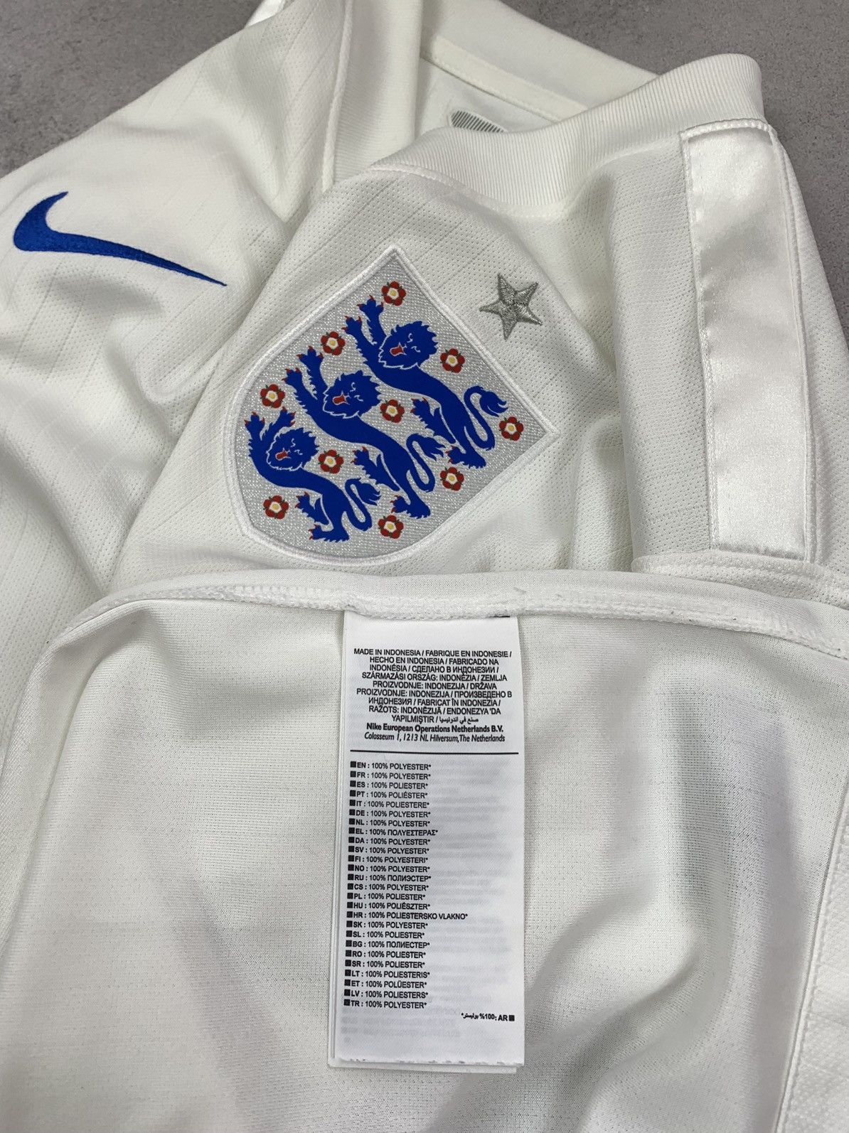 Nike Nike England 2014-2015 Home Shirt Soccer Jersey Size S Size US S / EU 44-46 / 1 - 6 Thumbnail