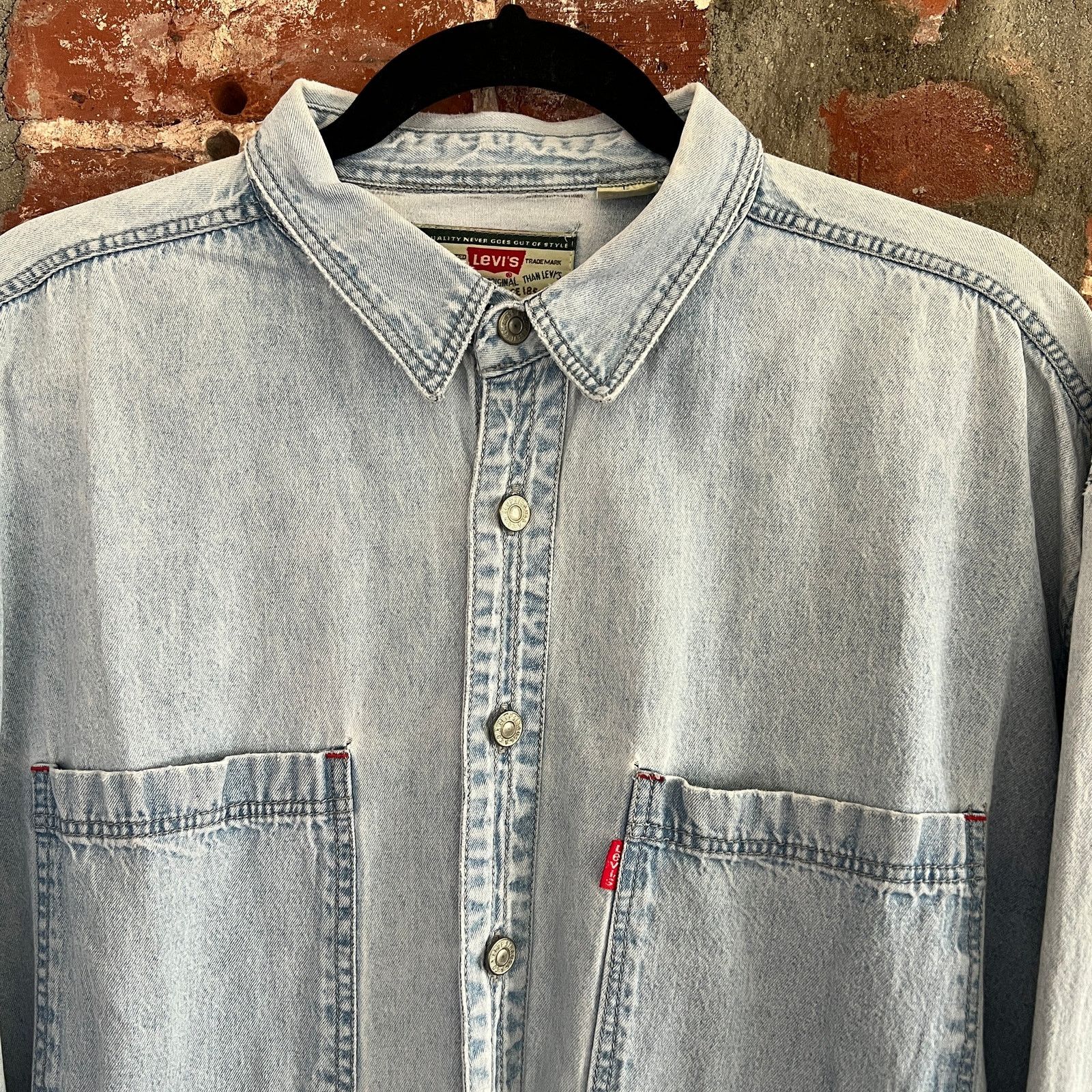 Levi's VTG Levi's Distressed Men's Denim Shirt L 25x29 Size US L / EU 52-54 / 3 - 1 Thumbnail