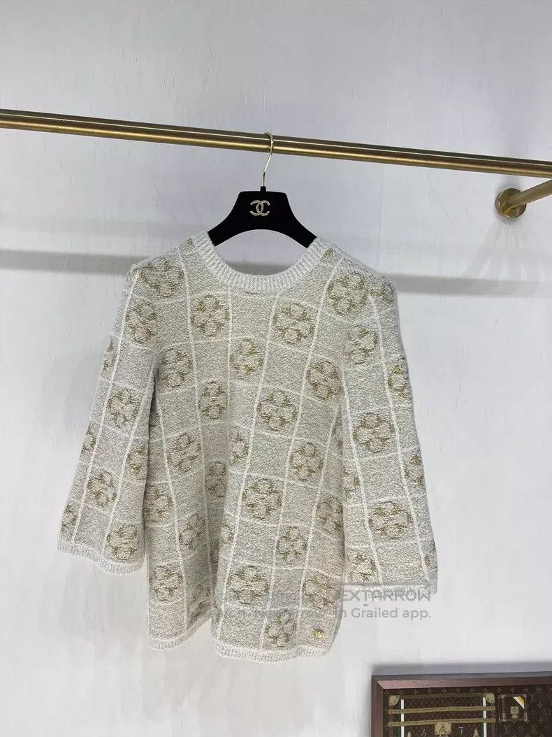 Chanel Chanel White gold three-quarter sleeve knitting sweater Size XXS / US 00 / IT 34 - 1 Thumbnail