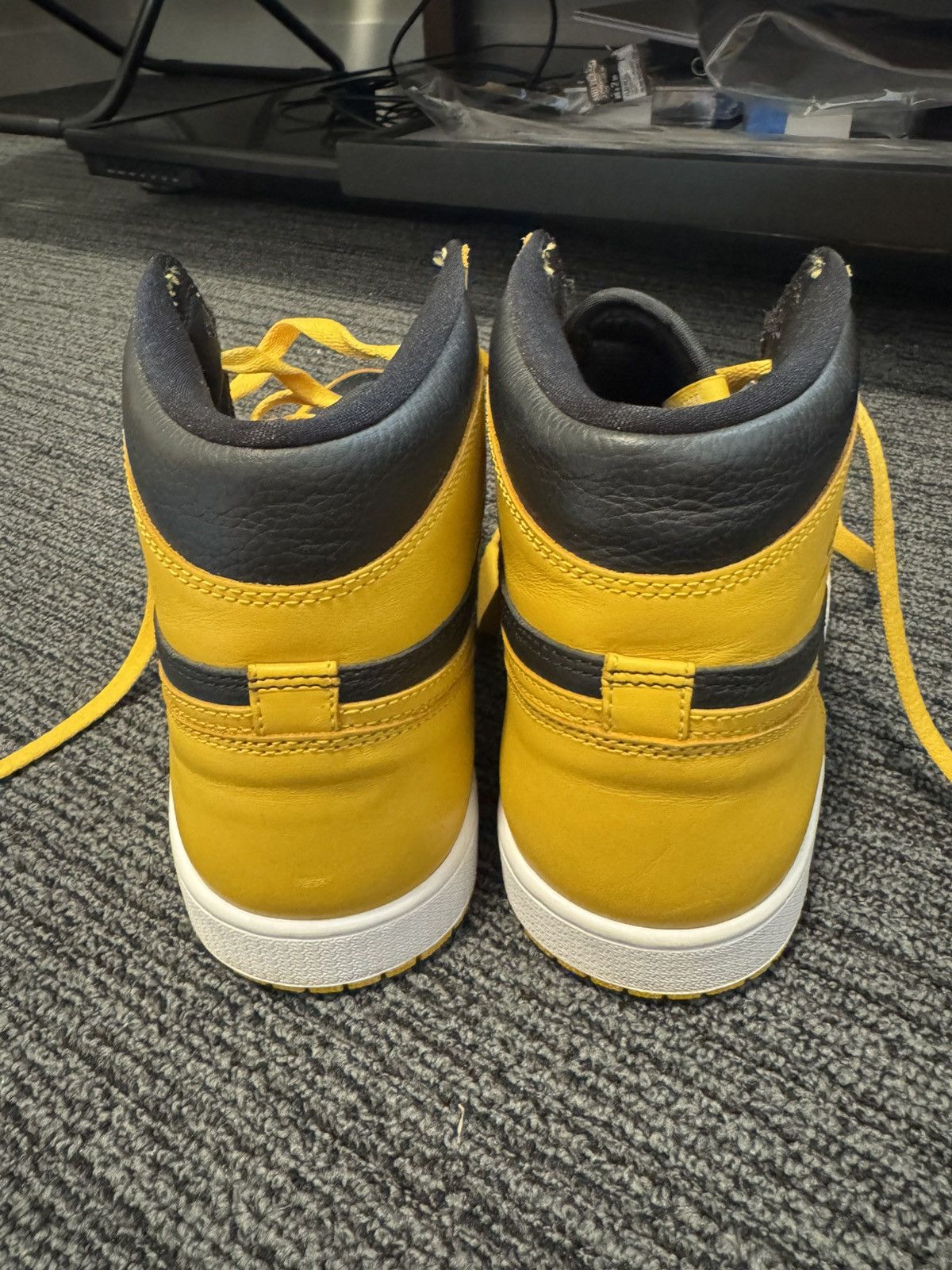 Nike Air Jordan High Retro Size US 11 / EU 44 - 7 Thumbnail