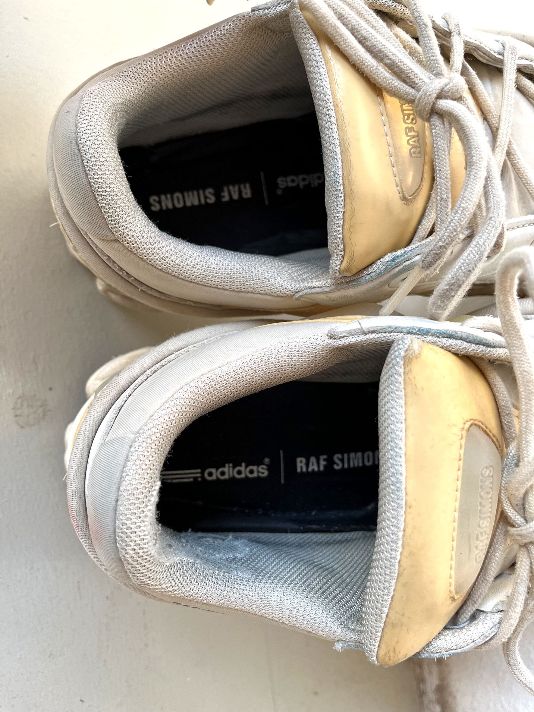 Adidas × Raf Simons Ozweego Bunny Cream Size US 11 / EU 44 - 6 Thumbnail
