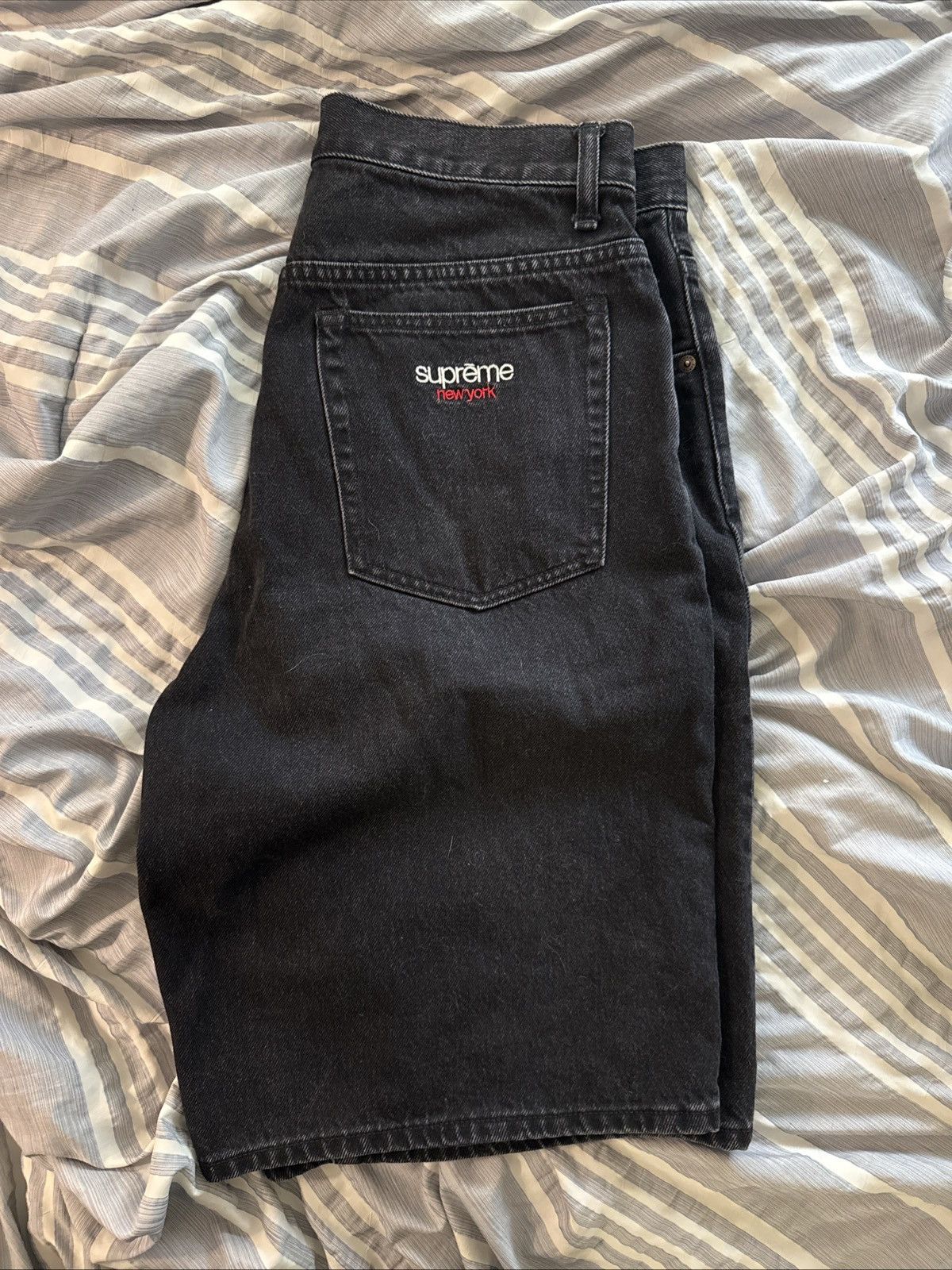 Supreme Supreme new york black jorts size 30 Size US 30 / EU 46 - 2 Thumbnail